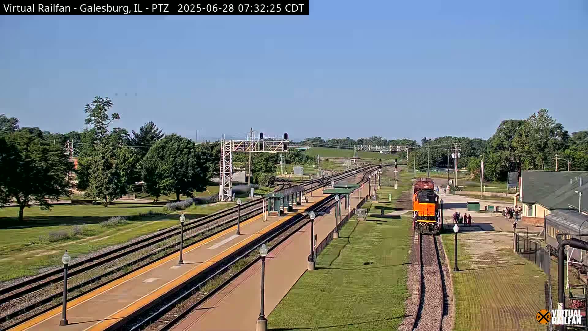 Galesburg City Skyline & Galesburg  Railway Station Railroad Crossing Junction Live Cam- Galesburg, Knox, Illinois, USA