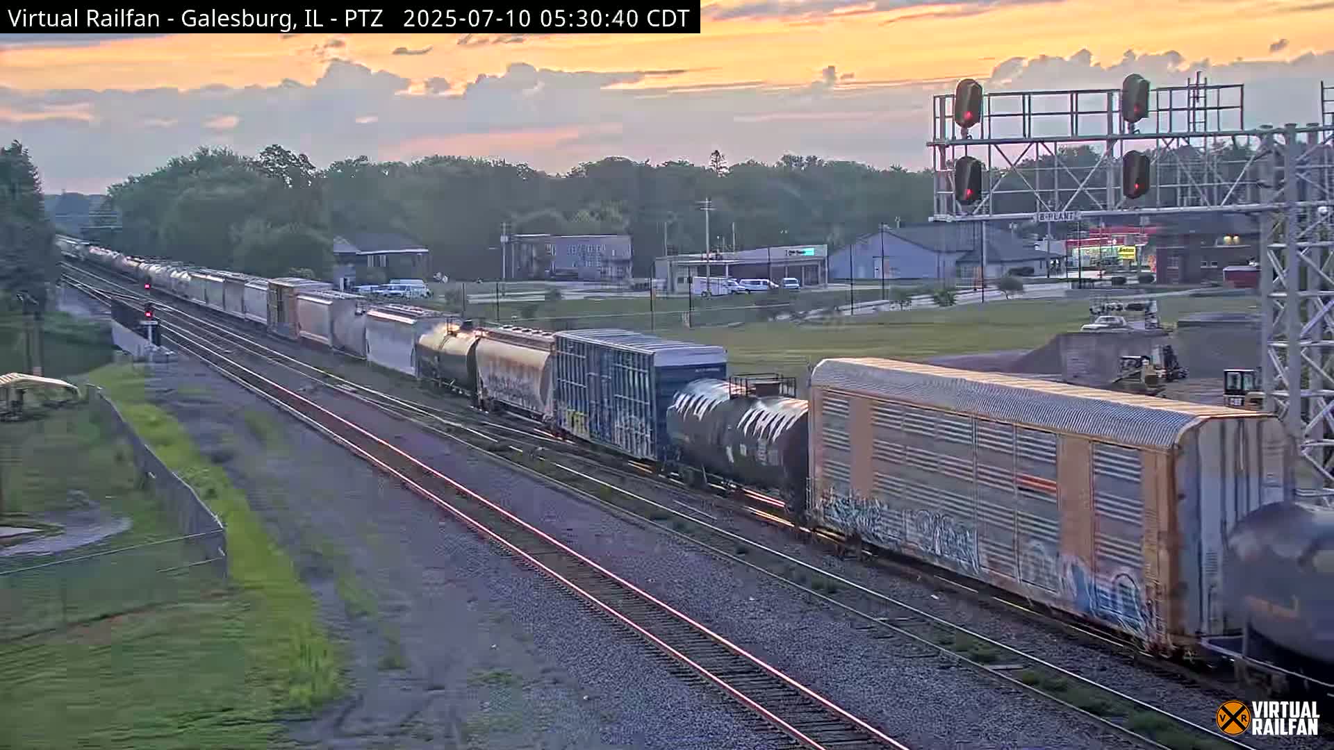 Galesburg City Skyline & Galesburg  Railway Station Railroad Crossing Junction Live Cam- Galesburg, Knox, Illinois, USA