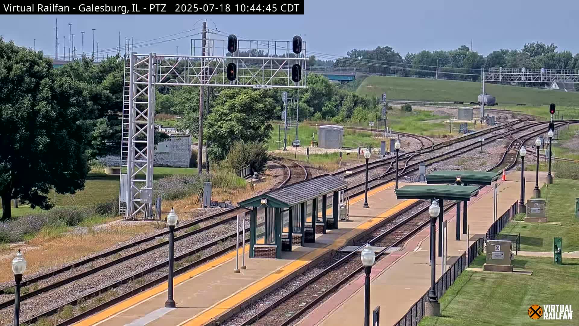 Galesburg City Skyline & Galesburg  Railway Station Railroad Crossing Junction Live Cam- Galesburg, Knox, Illinois, USA