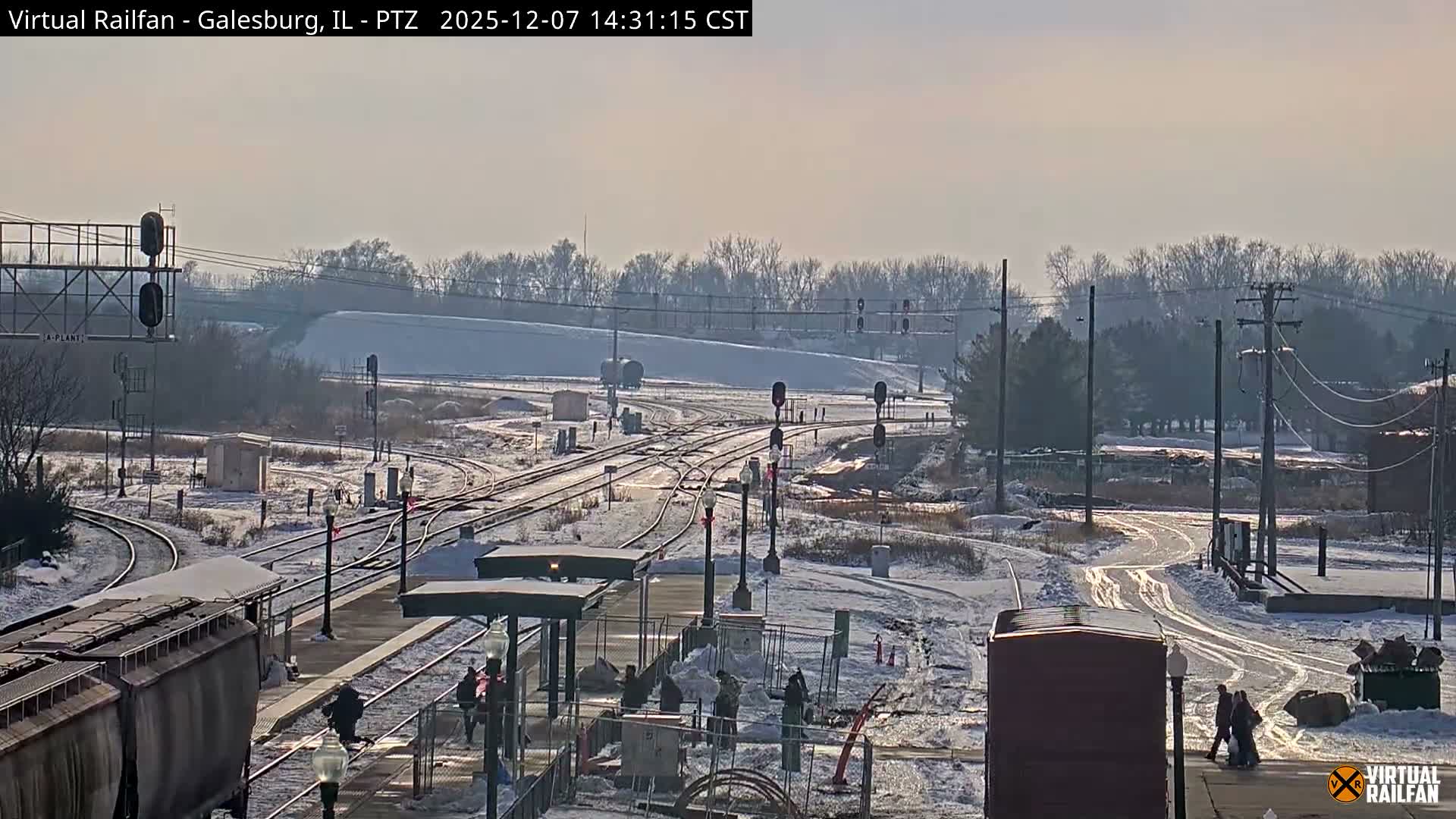 Galesburg City Skyline & Galesburg  Railway Station Railroad Crossing Junction Live Cam- Galesburg, Knox, Illinois, USA