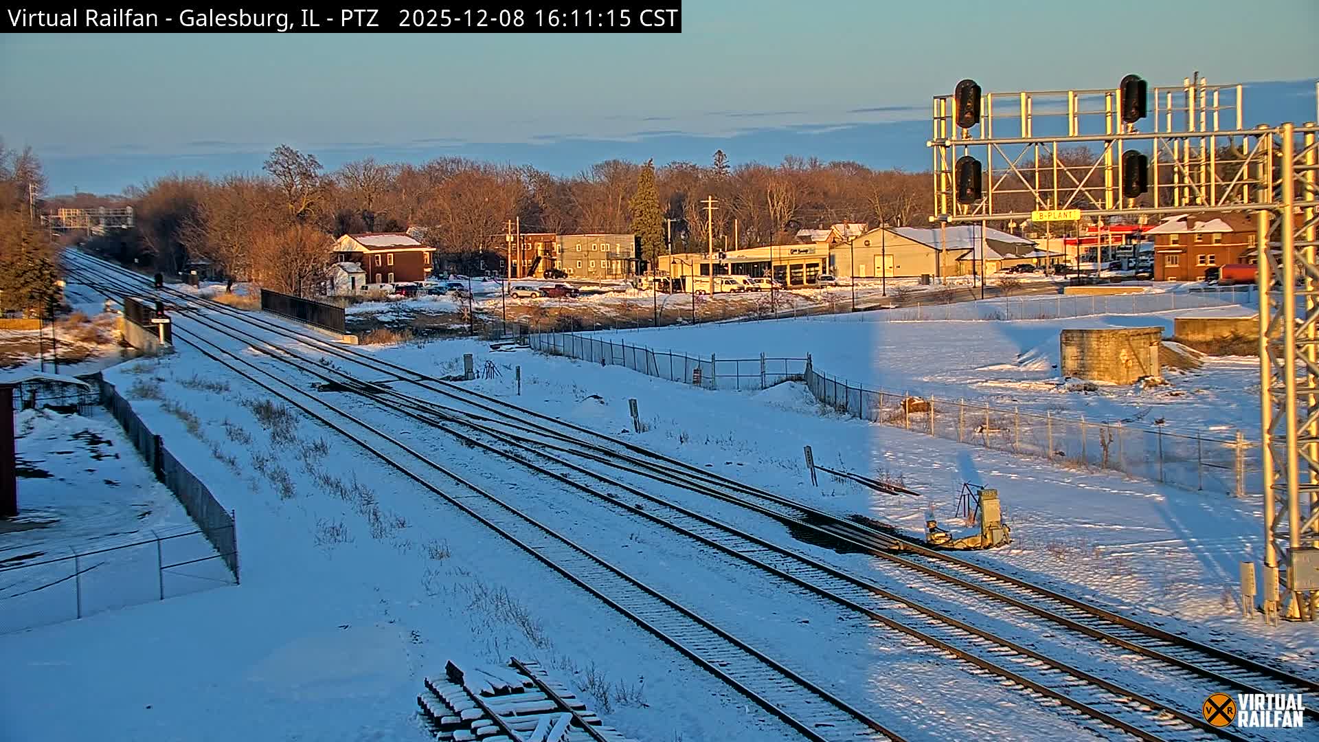 Galesburg City Skyline & Galesburg  Railway Station Railroad Crossing Junction Live Cam- Galesburg, Knox, Illinois, USA