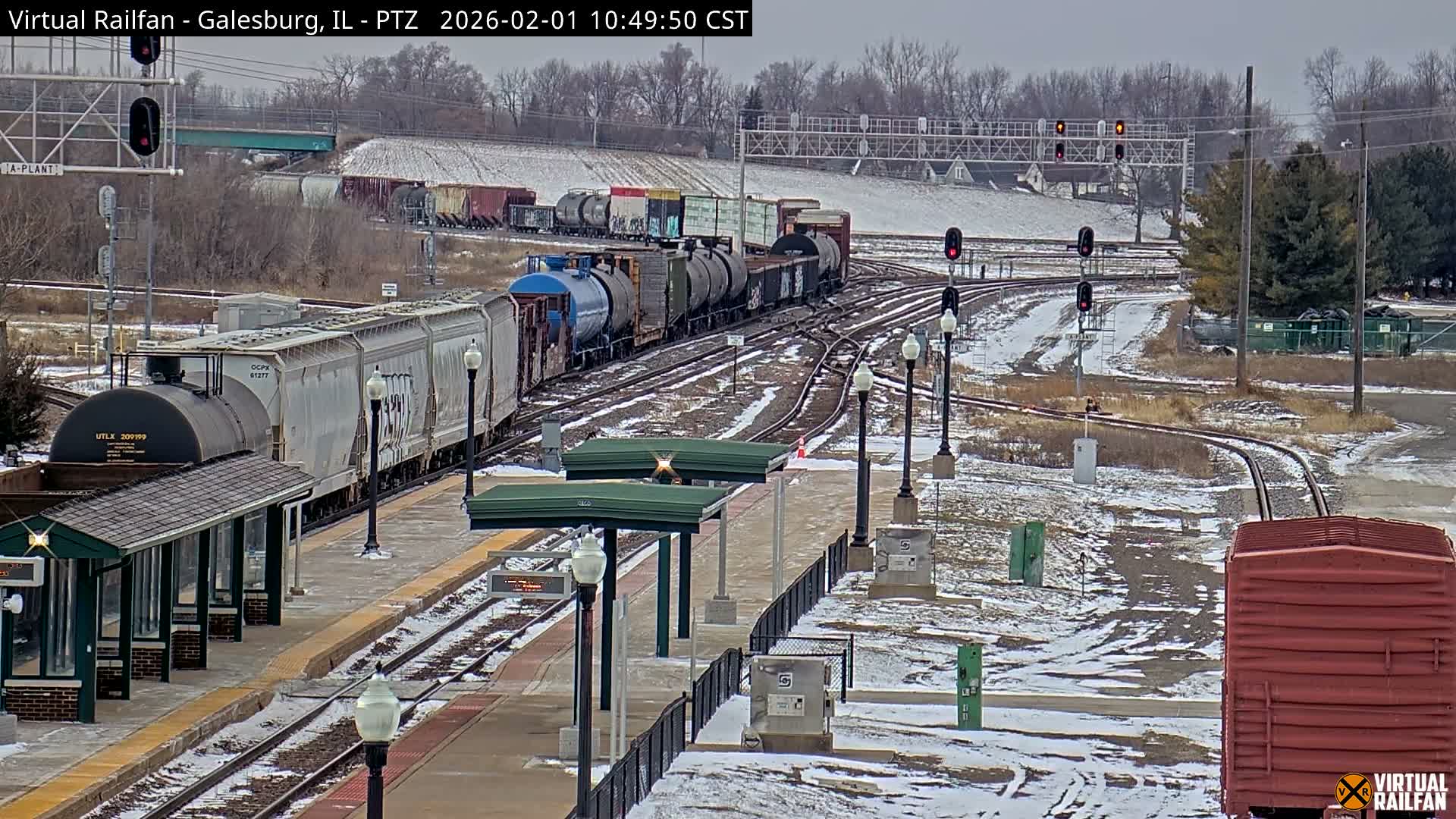 Galesburg City Skyline & Galesburg  Railway Station Railroad Crossing Junction Live Cam- Galesburg, Knox, Illinois, USA