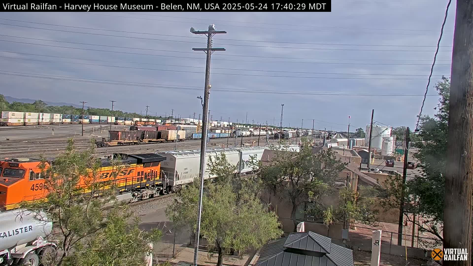 Belen Train Depot & Railroad Crossing Live Cam - Belen, Valencia, New Mexico, USA
