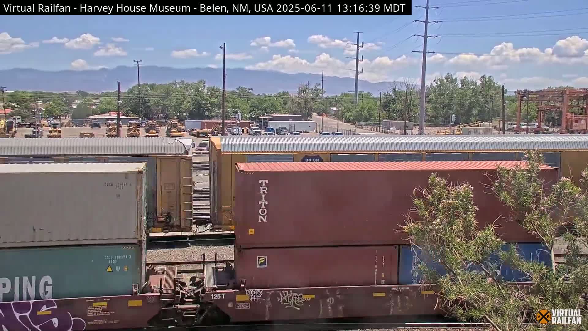 Belen Train Depot & Railroad Crossing Live Cam - Belen, Valencia, New Mexico, USA