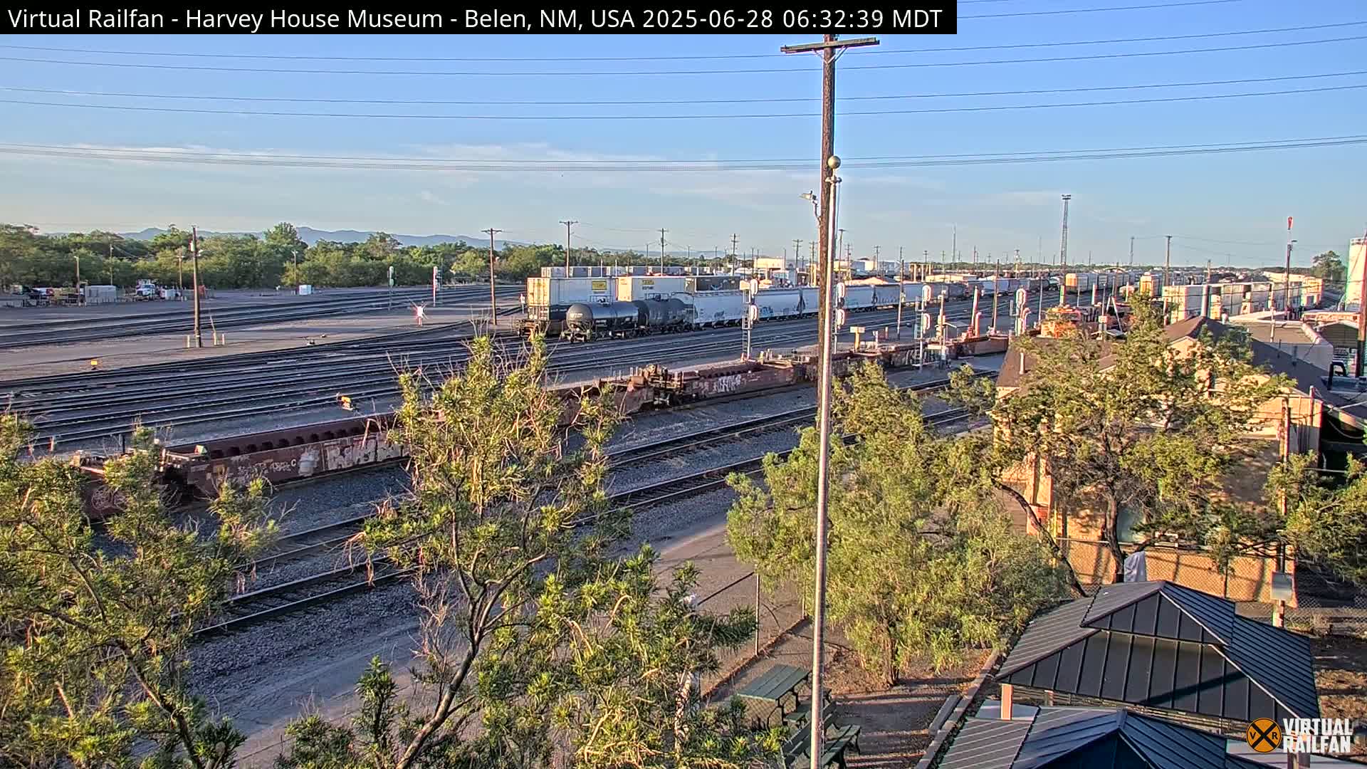 Belen Train Depot & Railroad Crossing Live Cam - Belen, Valencia, New Mexico, USA