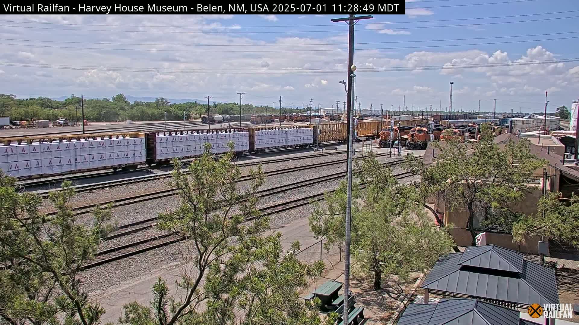 Belen Train Depot & Railroad Crossing Live Cam - Belen, Valencia, New Mexico, USA