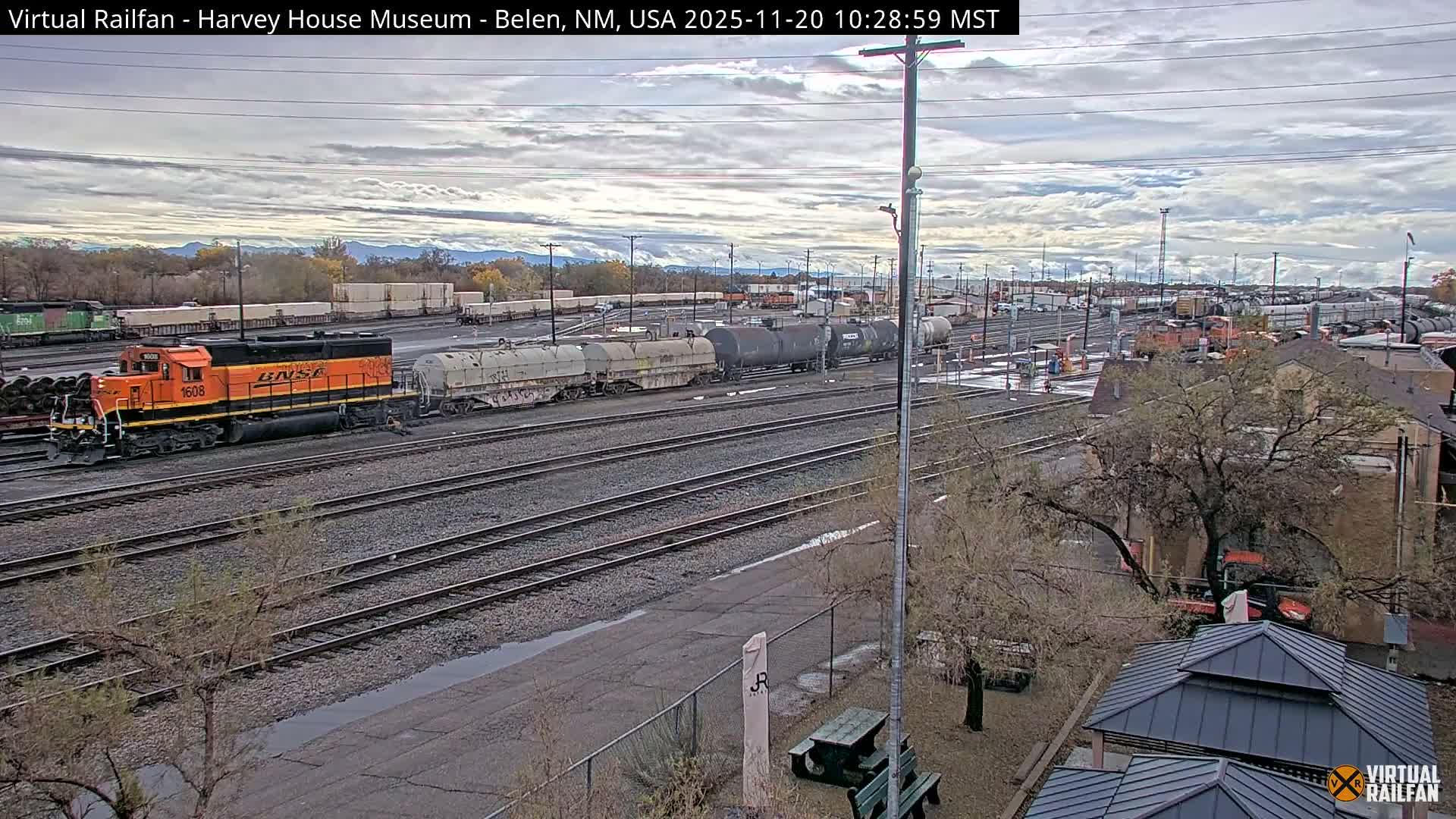 Belen Train Depot & Railroad Crossing Live Cam - Belen, Valencia, New Mexico, USA