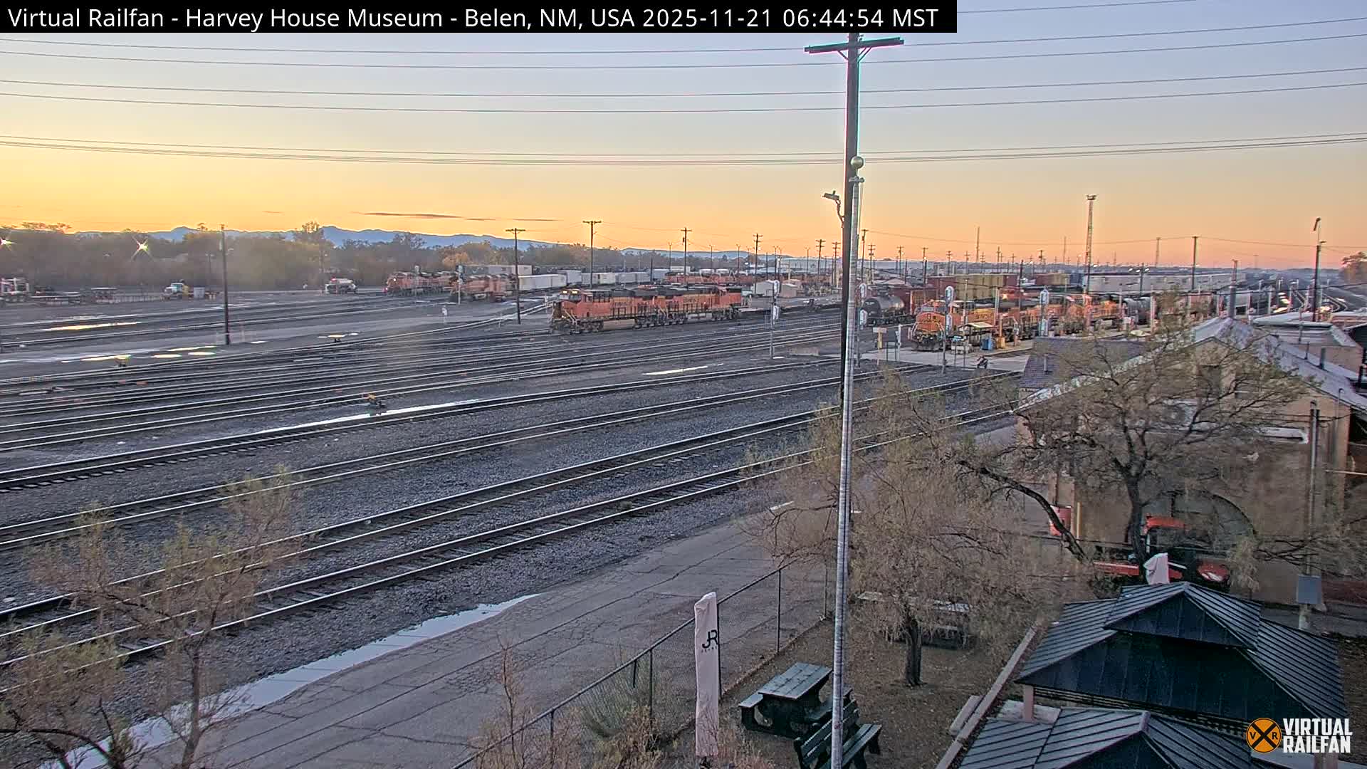 Belen Train Depot & Railroad Crossing Live Cam - Belen, Valencia, New Mexico, USA