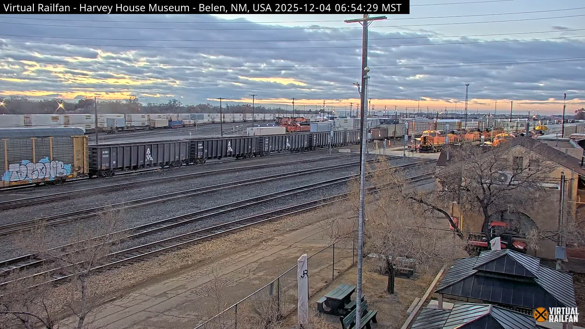Belen Train Depot & Railroad Crossing Live Cam - Belen, Valencia, New Mexico, USA