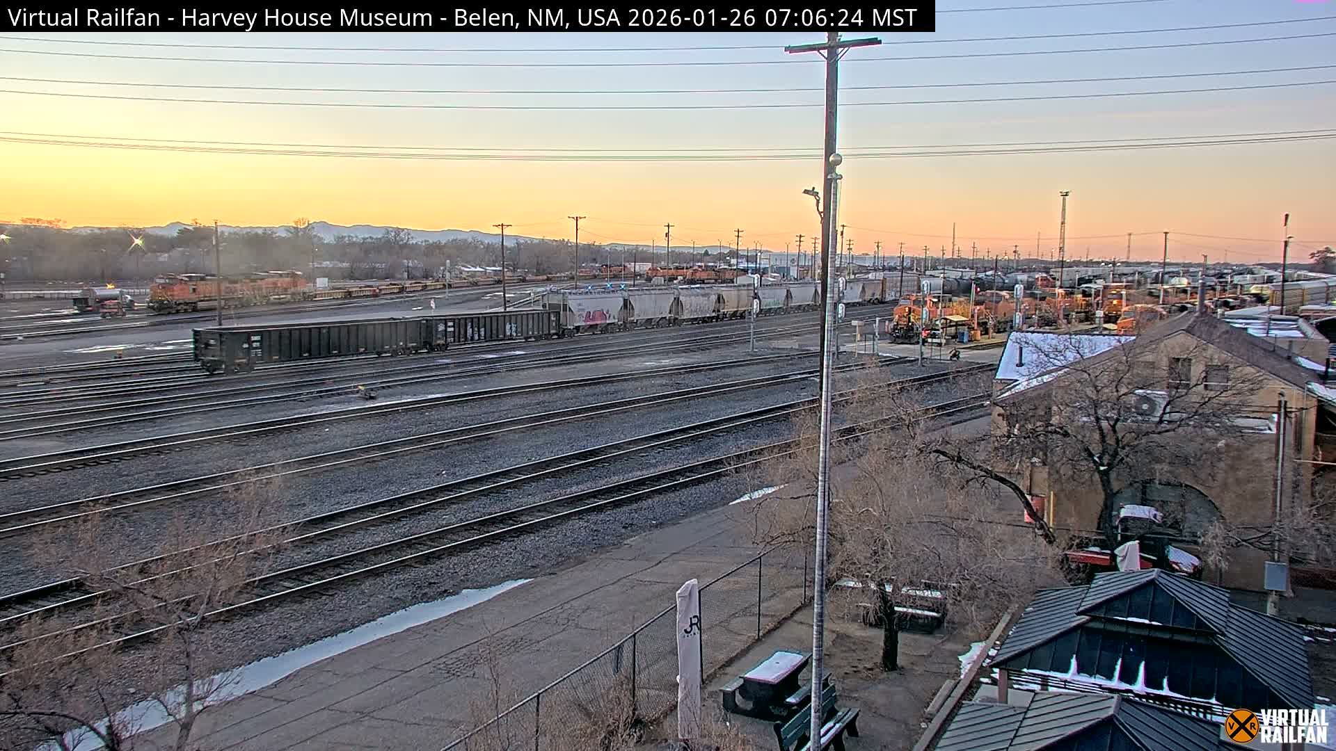 Belen Train Depot & Railroad Crossing Live Cam - Belen, Valencia, New Mexico, USA