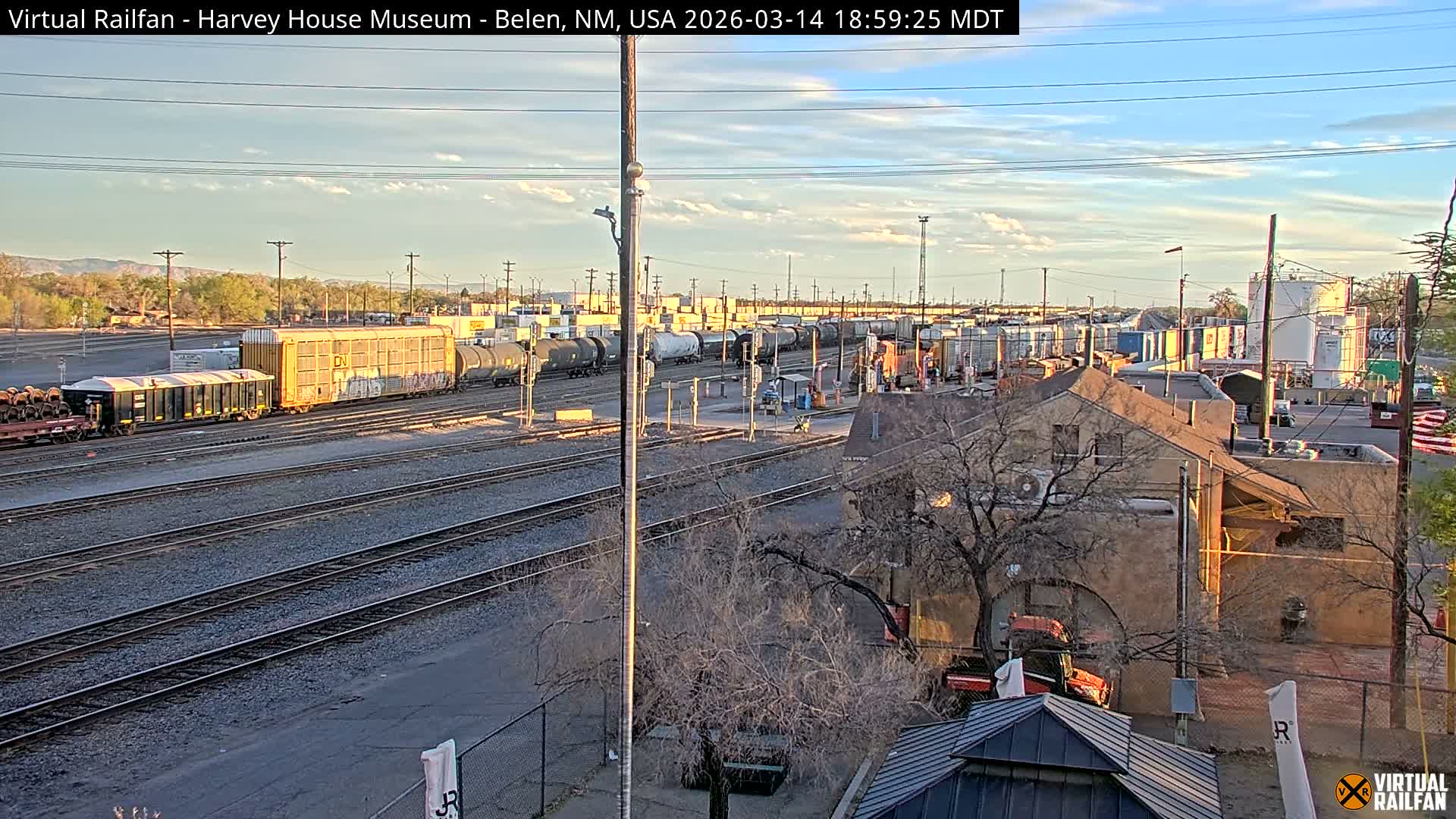 Belen Train Depot & Railroad Crossing Live Cam - Belen, Valencia, New Mexico, USA