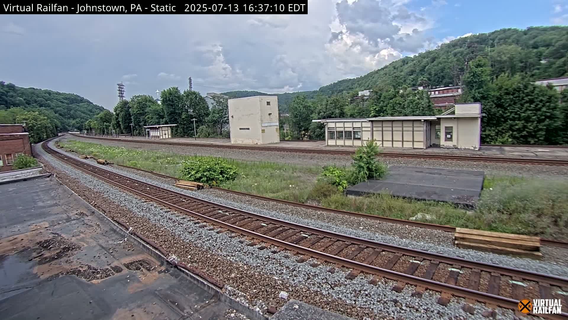 Johnstown Train Station & Railroad Crossing Live Cam - Johnstown, Cambria, Pennsylvania, USA