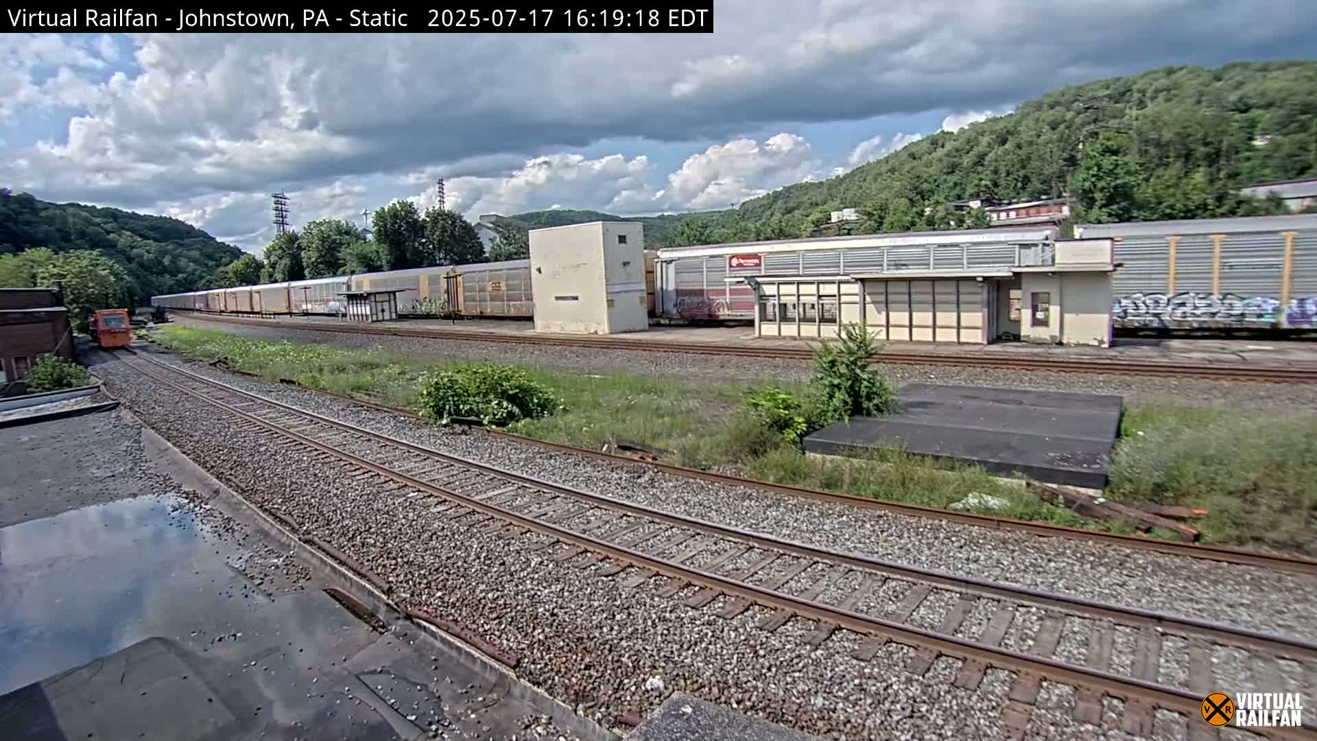 Johnstown Train Station & Railroad Crossing Live Cam - Johnstown, Cambria, Pennsylvania, USA