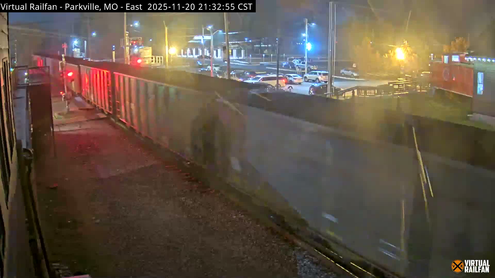 Parkville Railroad Crossing Live Cam - Parkville, Platte, Missouri, USA