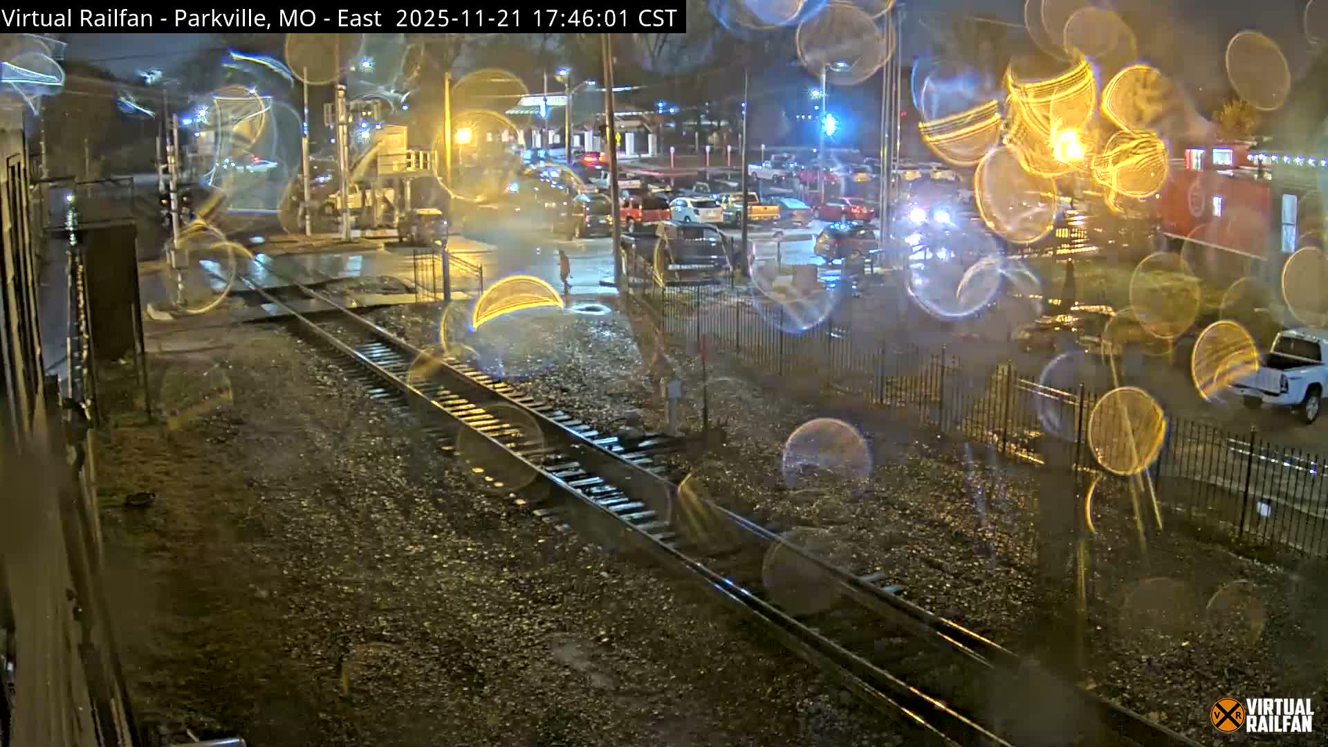 Parkville Railroad Crossing Live Cam - Parkville, Platte, Missouri, USA