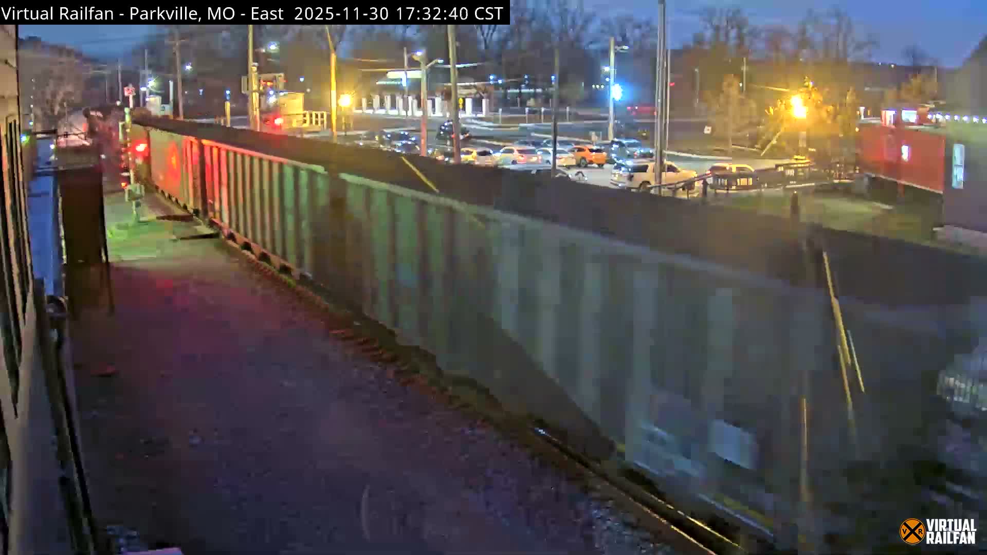 Parkville Railroad Crossing Live Cam - Parkville, Platte, Missouri, USA