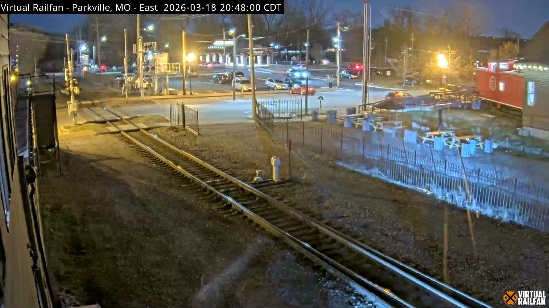 Parkville Railroad Crossing Live Cam - Parkville, Platte, Missouri, USA