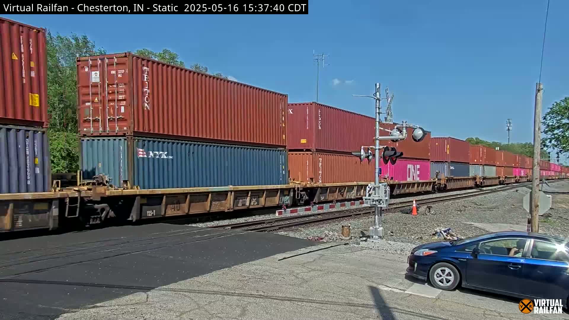 Chesterton Railroad Crossing Porter Junction Live Cam - Chesterton, Porter, Indiana, USA
