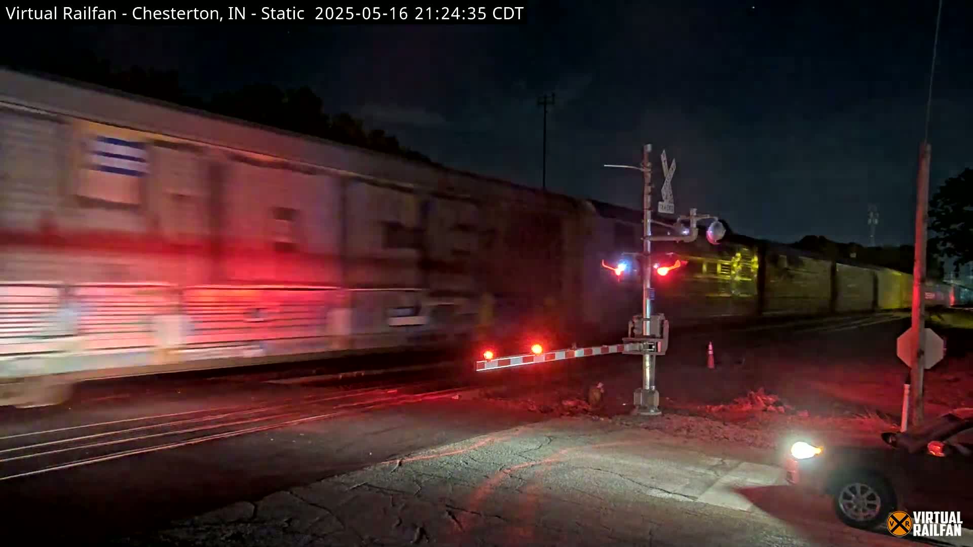 Chesterton Railroad Crossing Porter Junction Live Cam - Chesterton, Porter, Indiana, USA