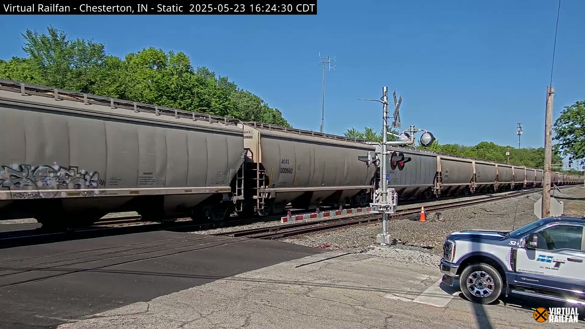 Chesterton Railroad Crossing Porter Junction Live Cam - Chesterton, Porter, Indiana, USA