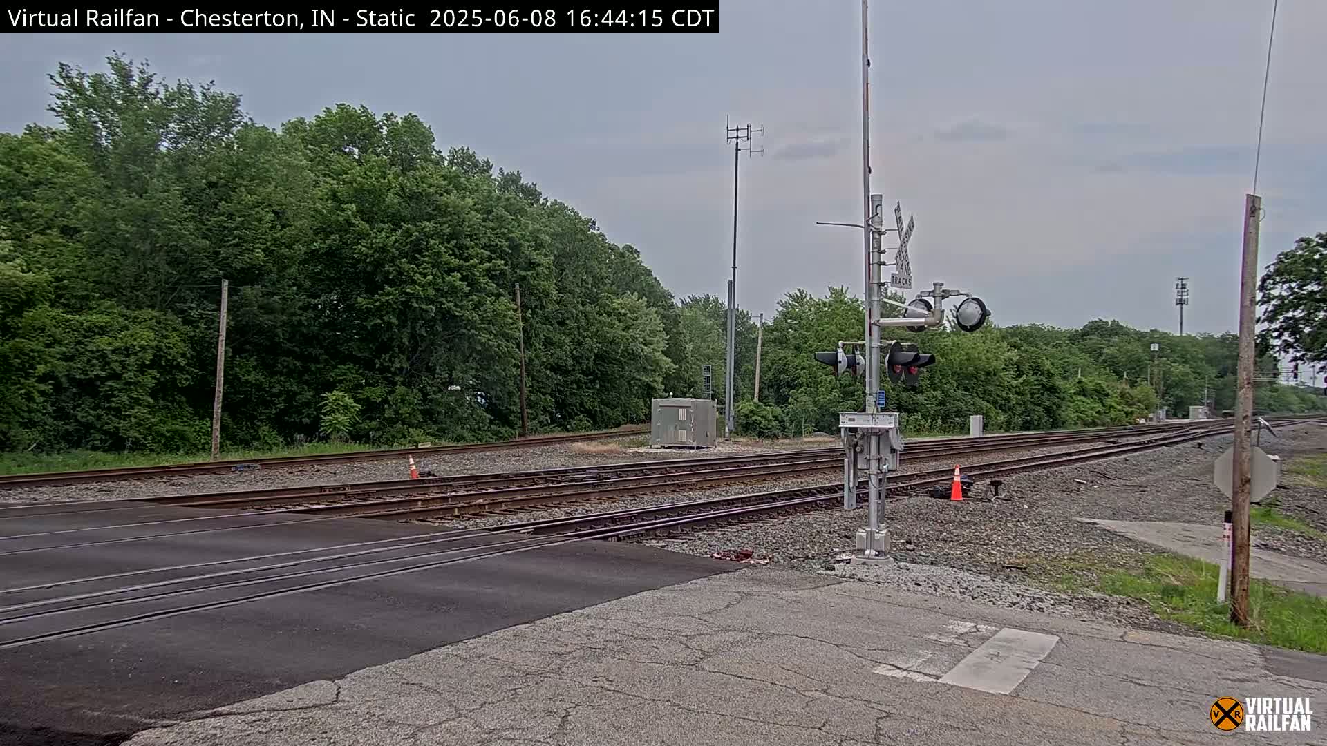 Chesterton Railroad Crossing Porter Junction Live Cam - Chesterton, Porter, Indiana, USA
