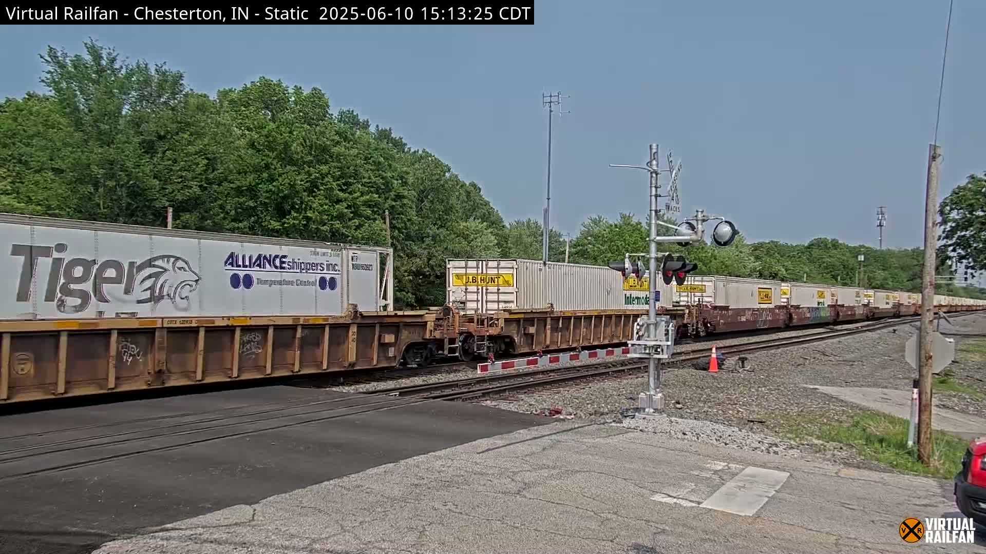 Chesterton Railroad Crossing Porter Junction Live Cam - Chesterton, Porter, Indiana, USA