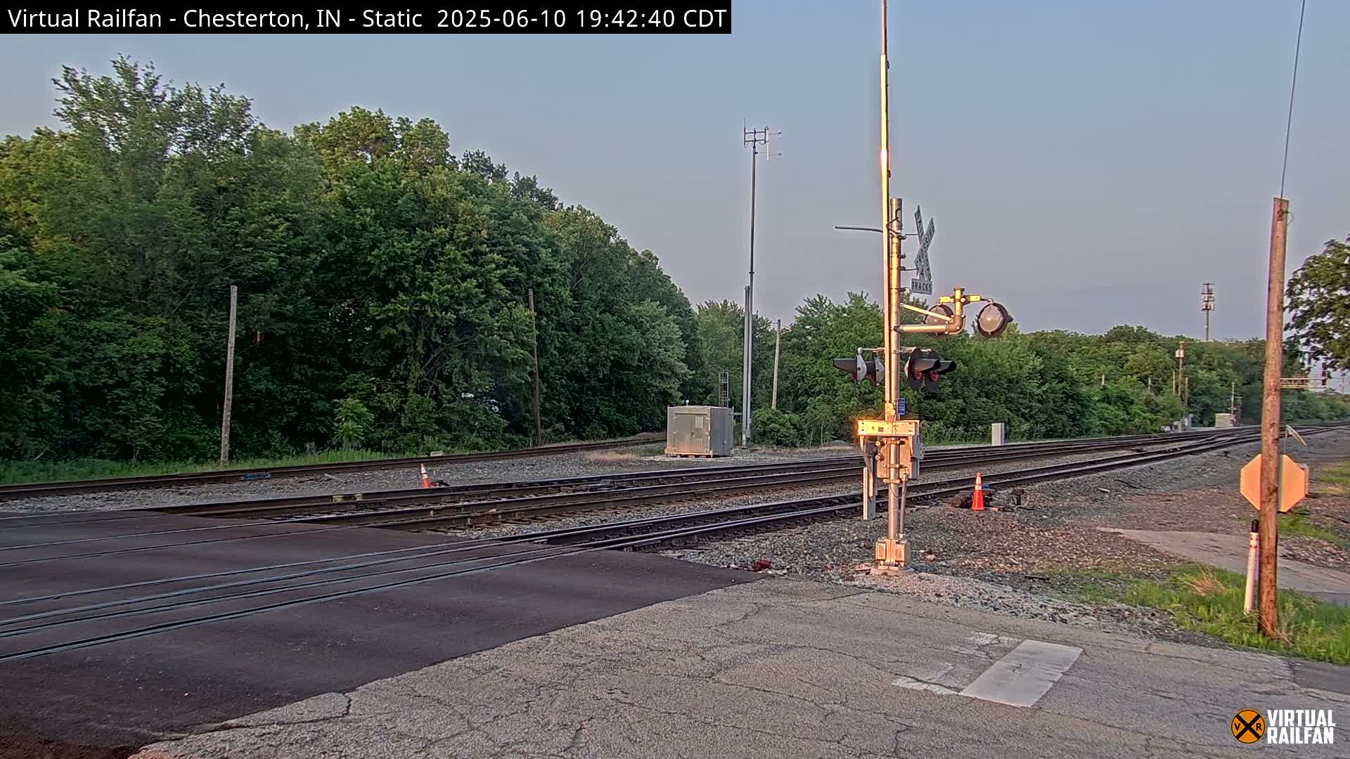 Chesterton Railroad Crossing Porter Junction Live Cam - Chesterton, Porter, Indiana, USA