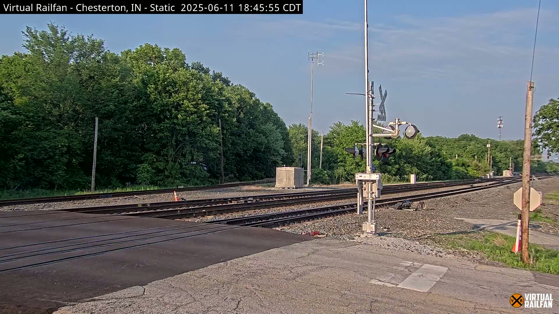 Chesterton Railroad Crossing Porter Junction Live Cam - Chesterton, Porter, Indiana, USA