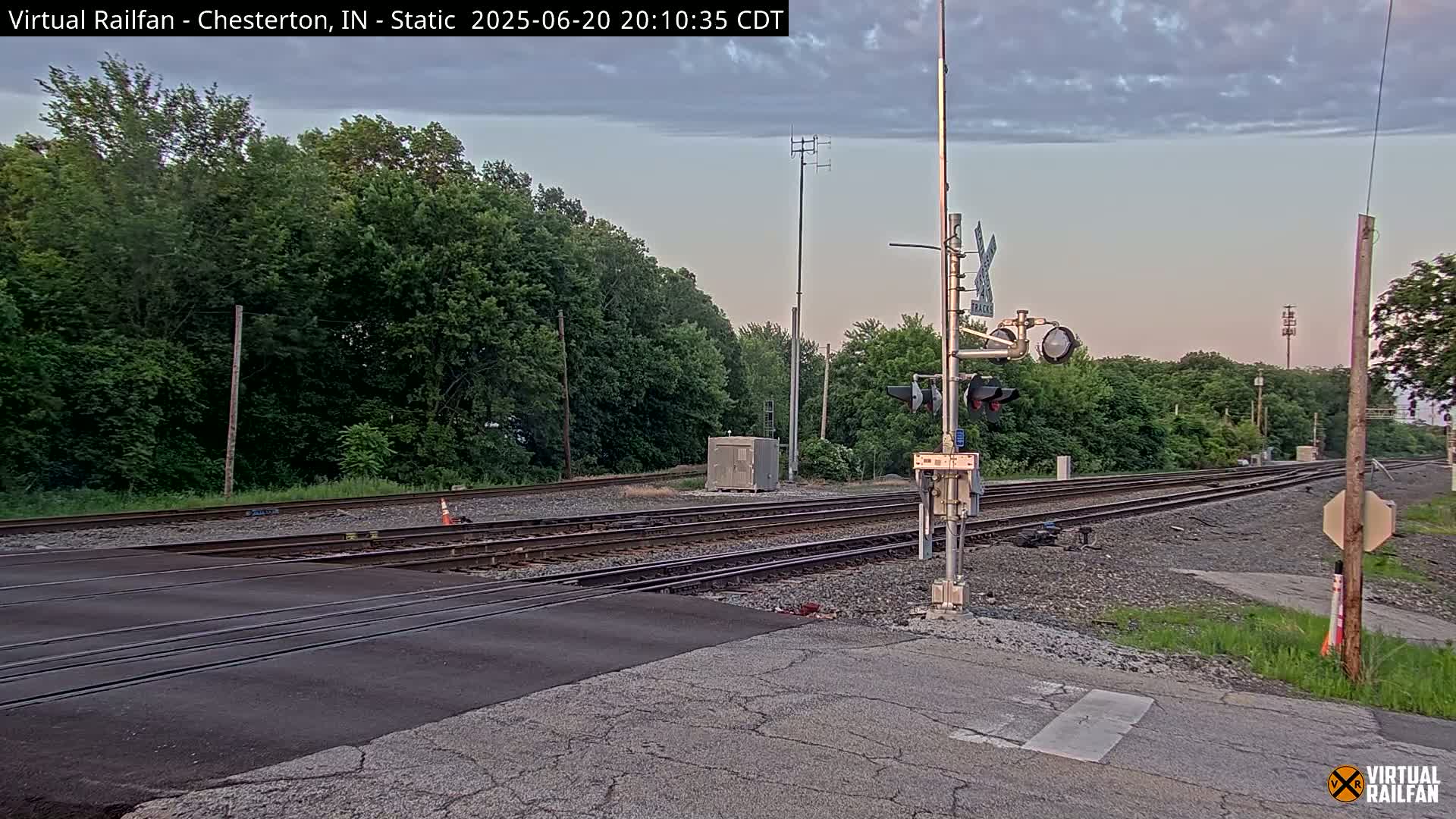 Chesterton Railroad Crossing Porter Junction Live Cam - Chesterton, Porter, Indiana, USA