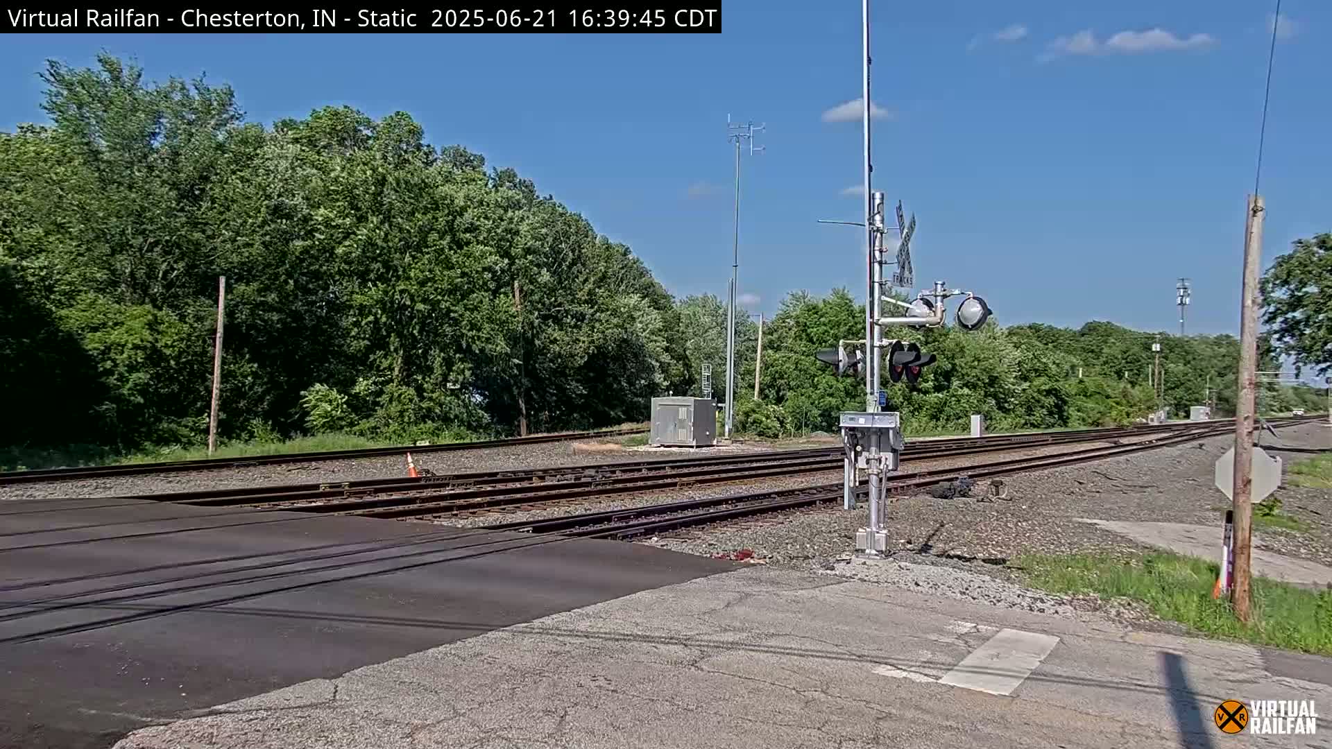 Chesterton Railroad Crossing Porter Junction Live Cam - Chesterton, Porter, Indiana, USA