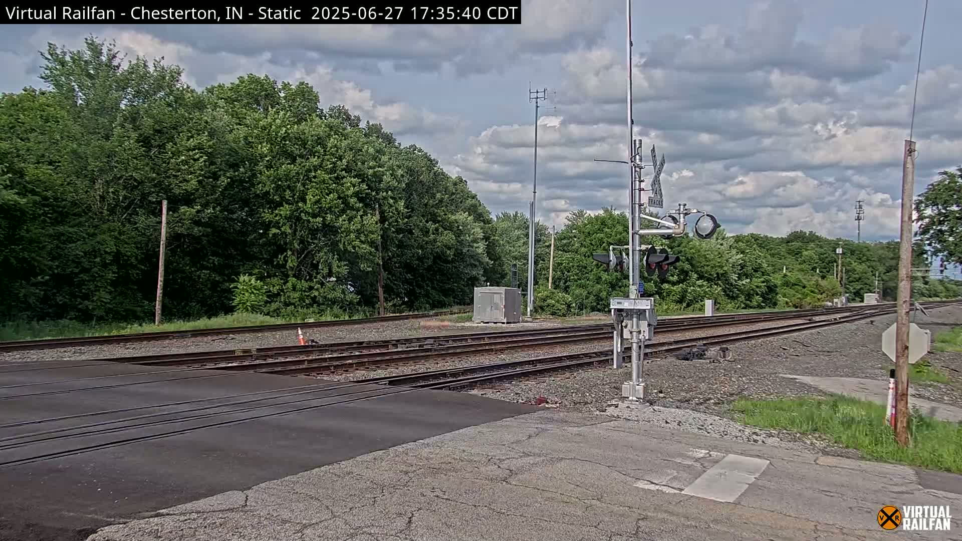 Chesterton Railroad Crossing Porter Junction Live Cam - Chesterton, Porter, Indiana, USA