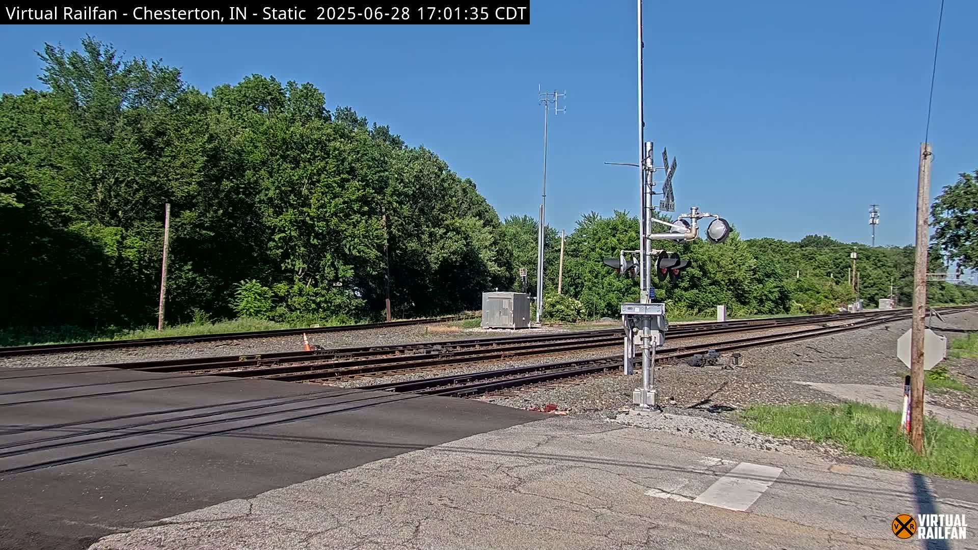 Chesterton Railroad Crossing Porter Junction Live Cam - Chesterton, Porter, Indiana, USA