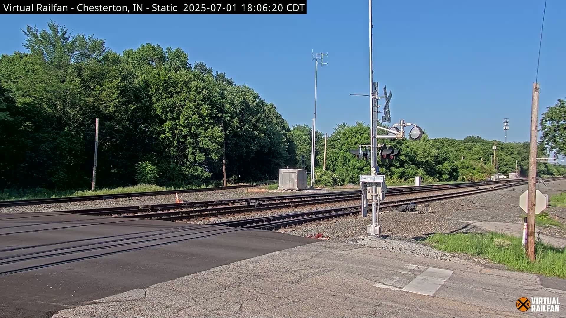 Chesterton Railroad Crossing Porter Junction Live Cam - Chesterton, Porter, Indiana, USA