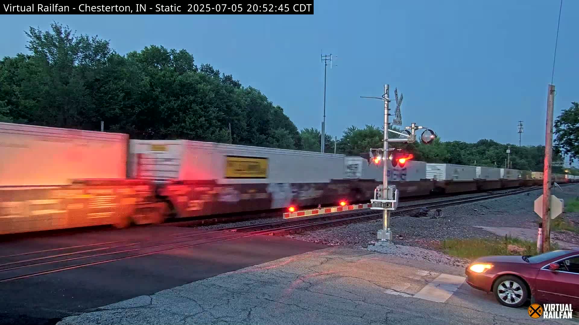 Chesterton Railroad Crossing Porter Junction Live Cam - Chesterton, Porter, Indiana, USA
