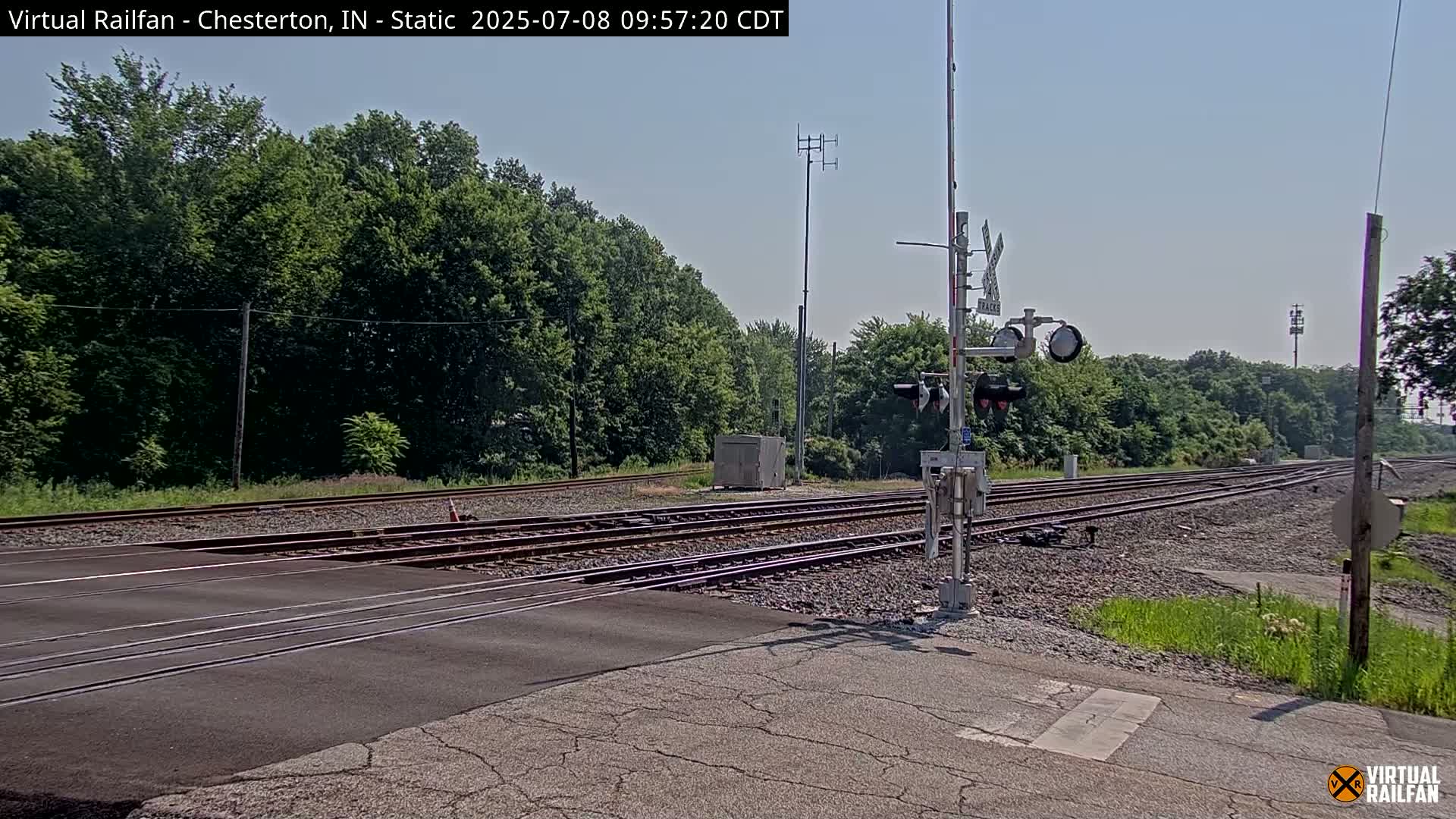 Chesterton Railroad Crossing Porter Junction Live Cam - Chesterton, Porter, Indiana, USA