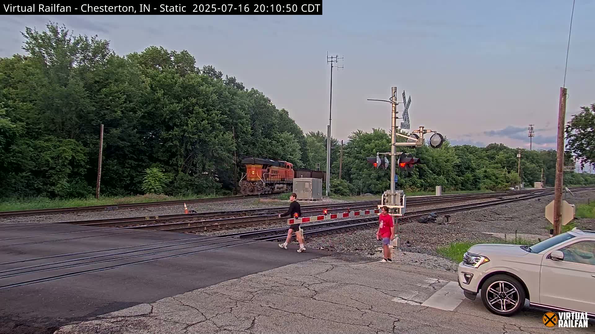 Chesterton Railroad Crossing Porter Junction Live Cam - Chesterton, Porter, Indiana, USA
