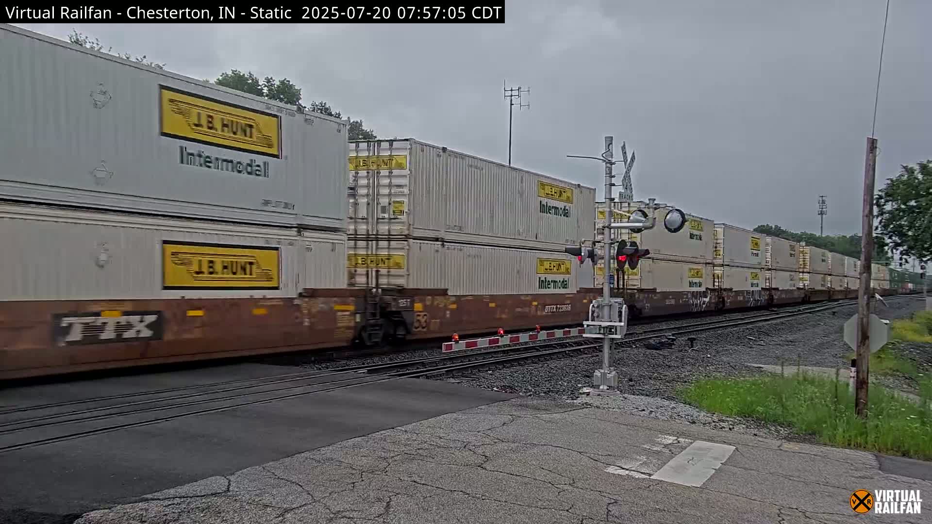 Chesterton Railroad Crossing Porter Junction Live Cam - Chesterton, Porter, Indiana, USA