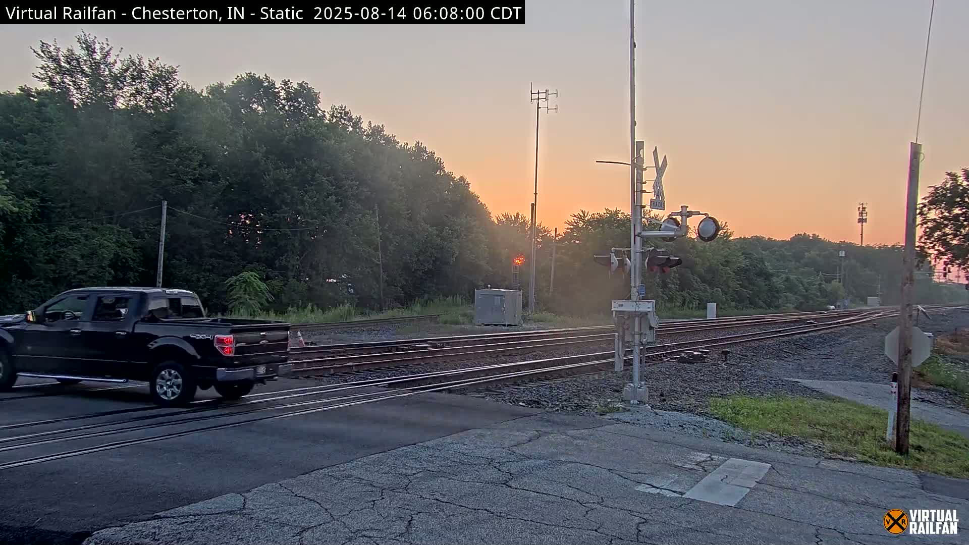 Chesterton Railroad Crossing Porter Junction Live Cam - Chesterton, Porter, Indiana, USA