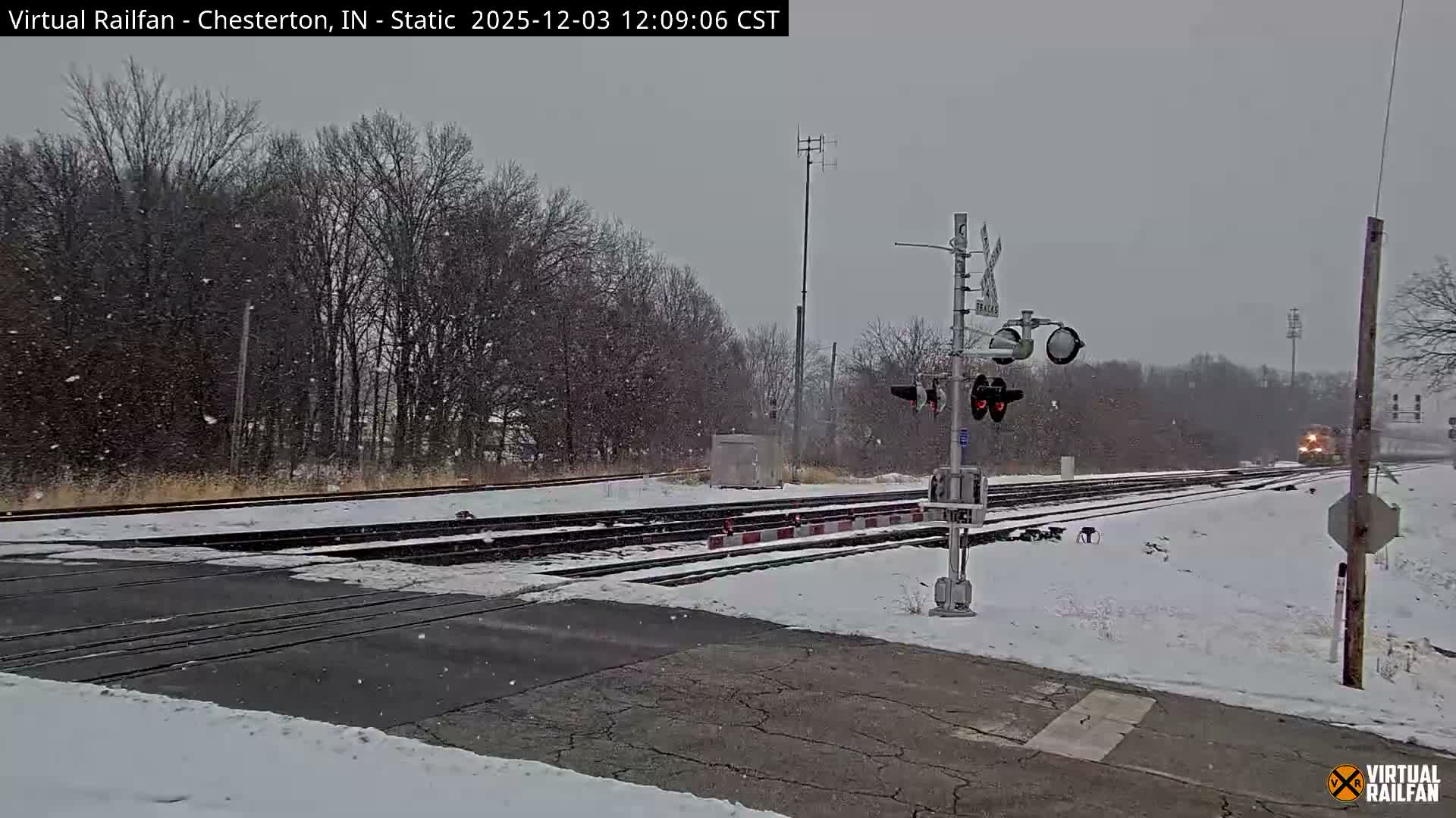 Chesterton Railroad Crossing Porter Junction Live Cam - Chesterton, Porter, Indiana, USA