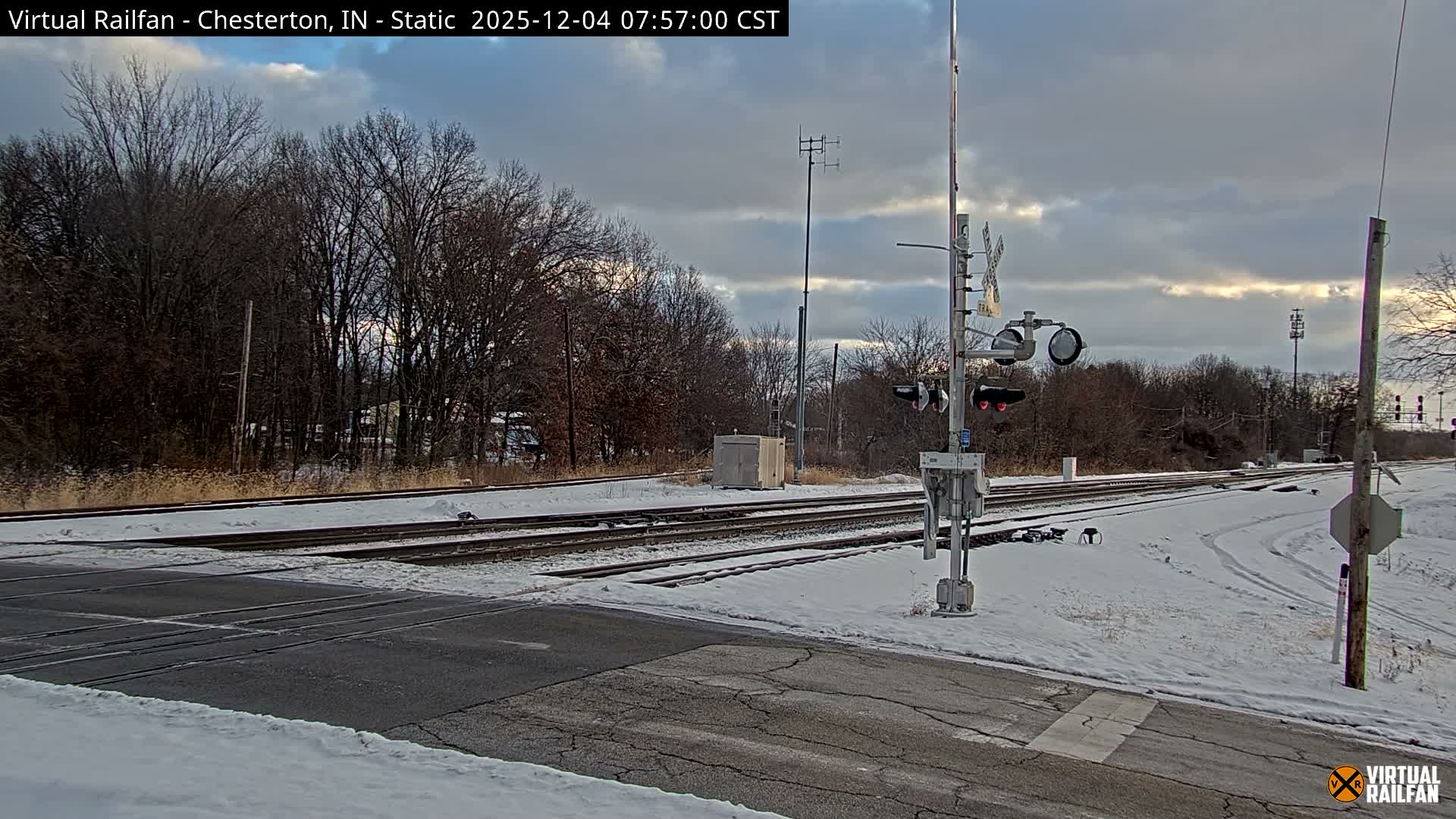 Chesterton Railroad Crossing Porter Junction Live Cam - Chesterton, Porter, Indiana, USA