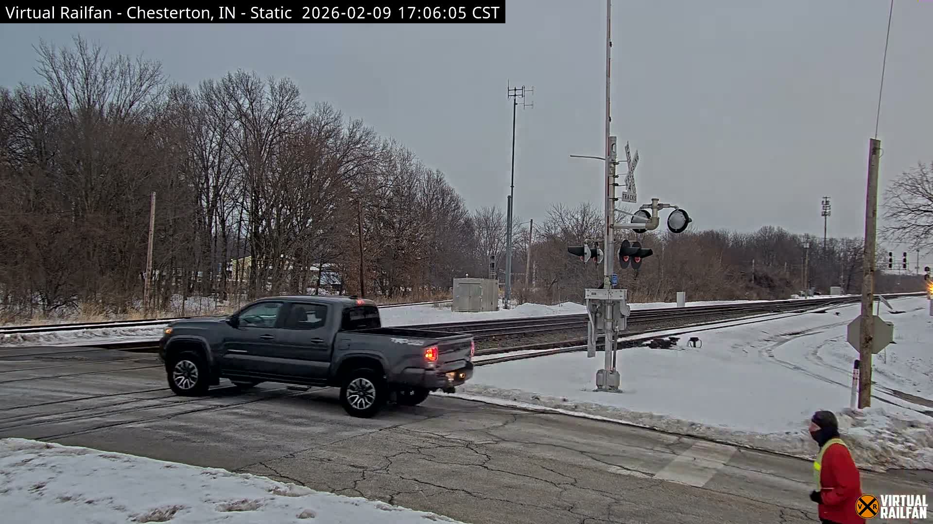 Chesterton Railroad Crossing Porter Junction Live Cam - Chesterton, Porter, Indiana, USA