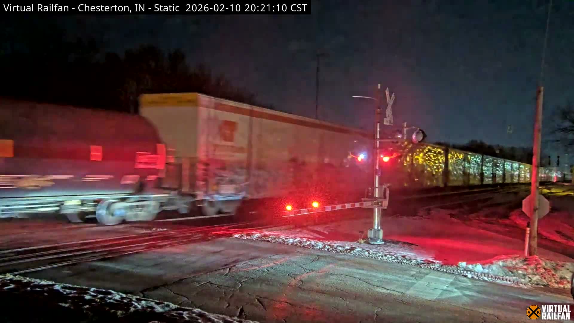 Chesterton Railroad Crossing Porter Junction Live Cam - Chesterton, Porter, Indiana, USA