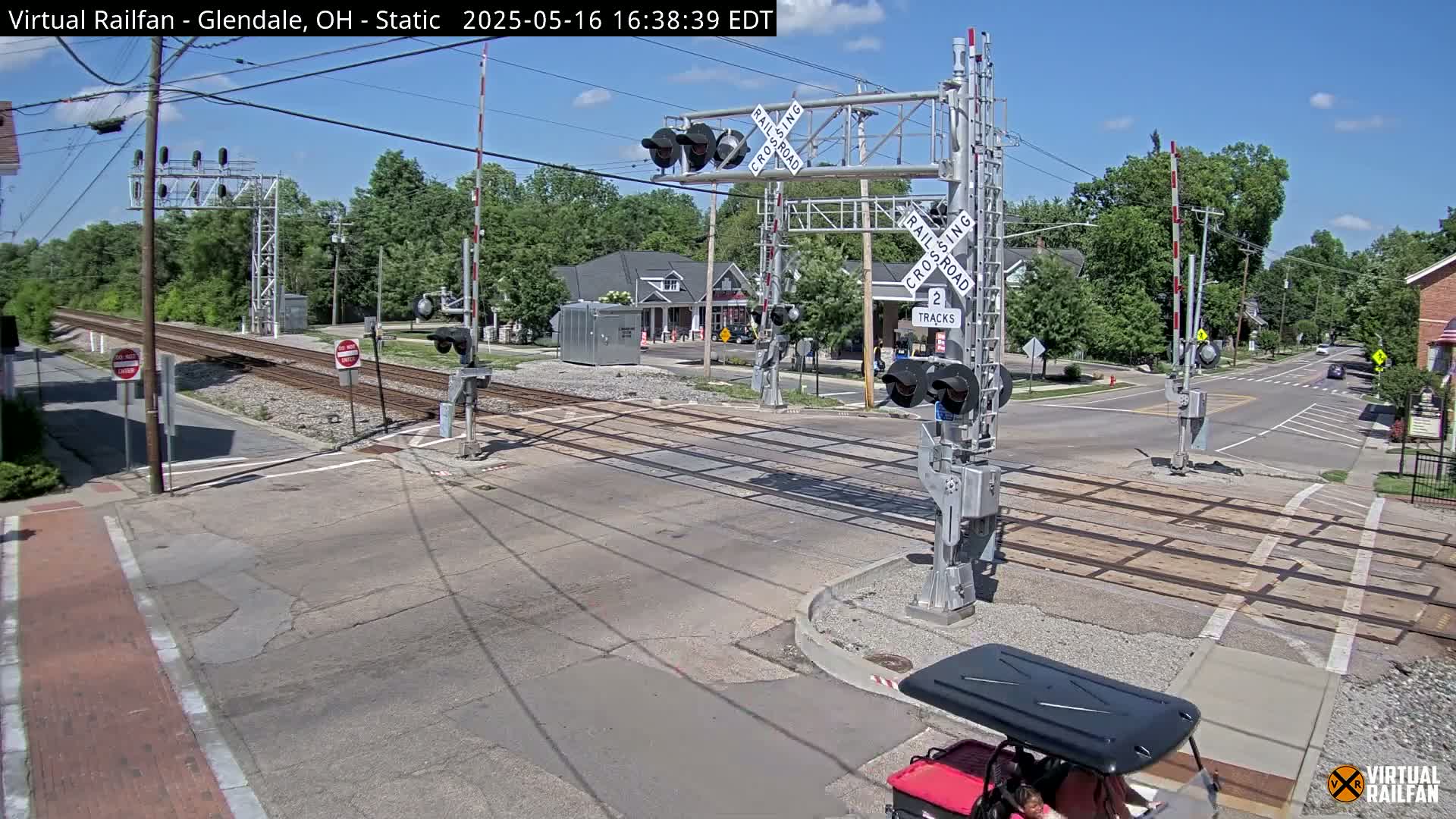 Glendale Railroad Crossing & Junction Live Cam - Glendale, Hamilton, Ohio, USA