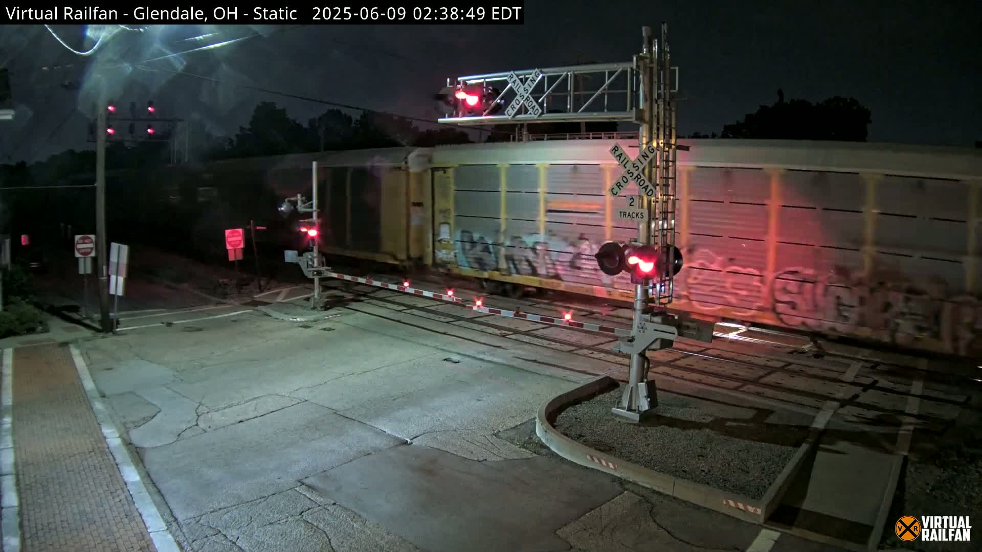 Glendale Railroad Crossing & Junction Live Cam - Glendale, Hamilton, Ohio, USA