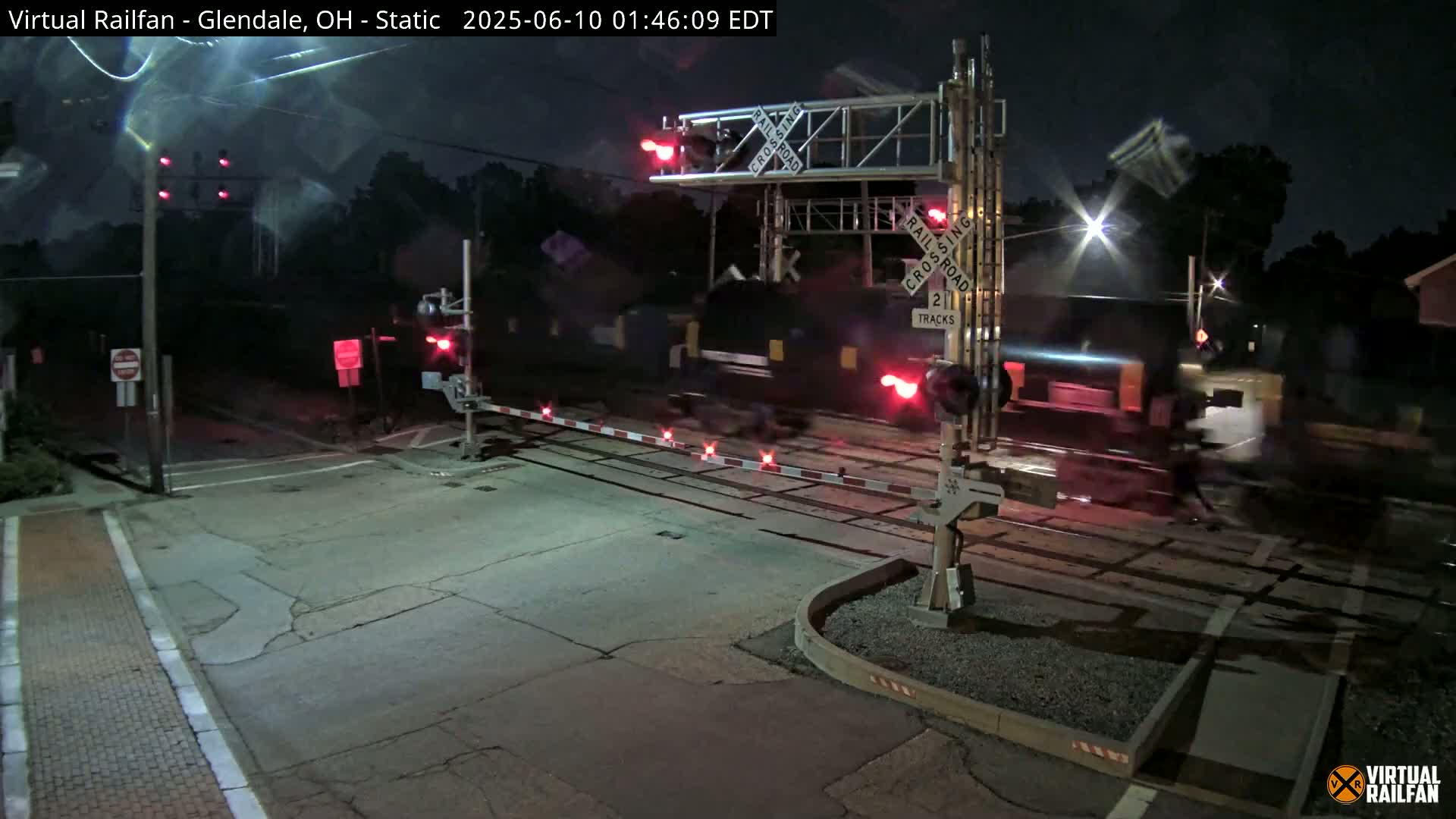 Glendale Railroad Crossing & Junction Live Cam - Glendale, Hamilton, Ohio, USA