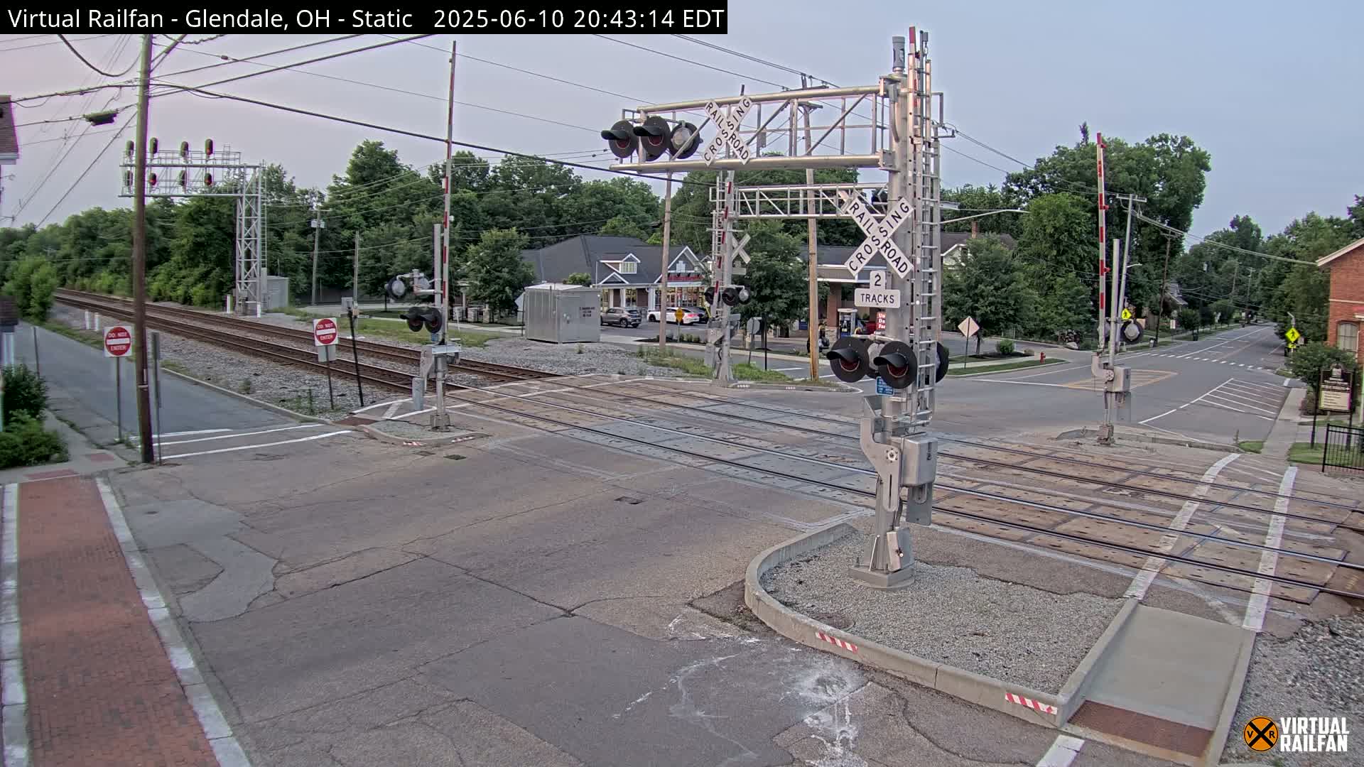 Glendale Railroad Crossing & Junction Live Cam - Glendale, Hamilton, Ohio, USA