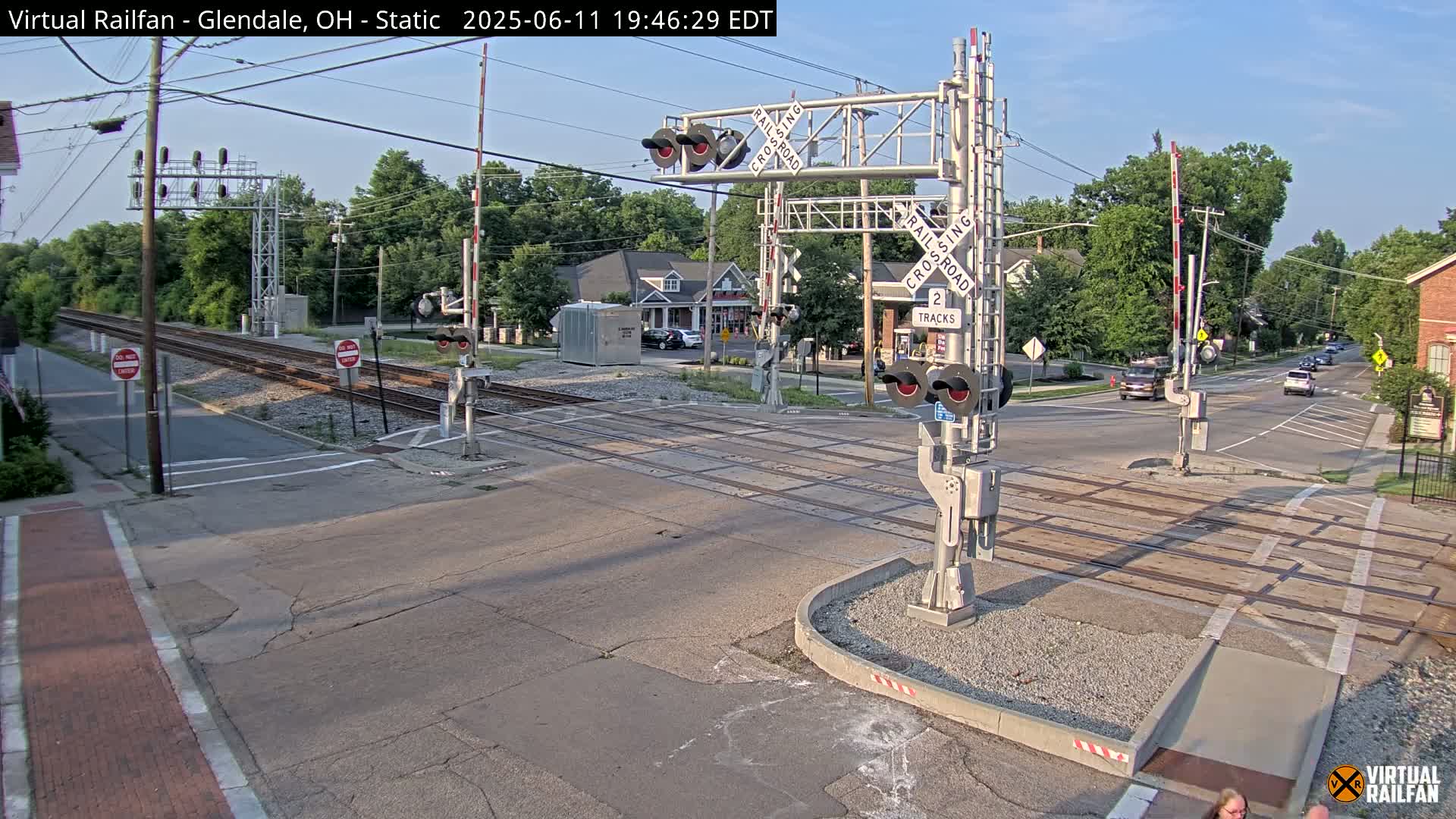 Glendale Railroad Crossing & Junction Live Cam - Glendale, Hamilton, Ohio, USA