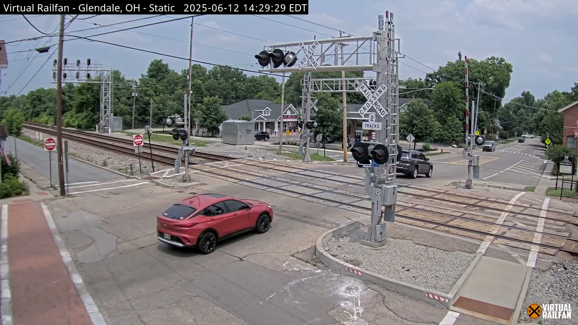 Glendale Railroad Crossing & Junction Live Cam - Glendale, Hamilton, Ohio, USA