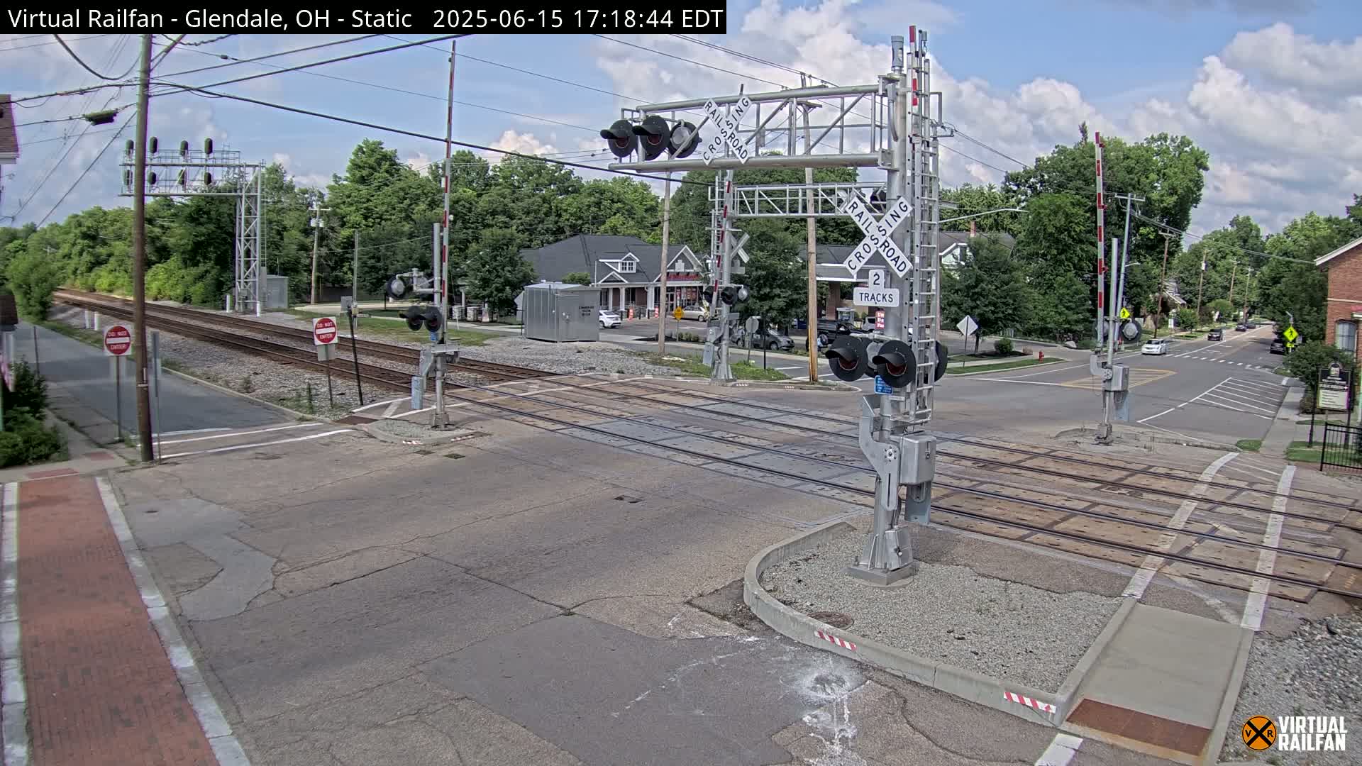 Glendale Railroad Crossing & Junction Live Cam - Glendale, Hamilton, Ohio, USA
