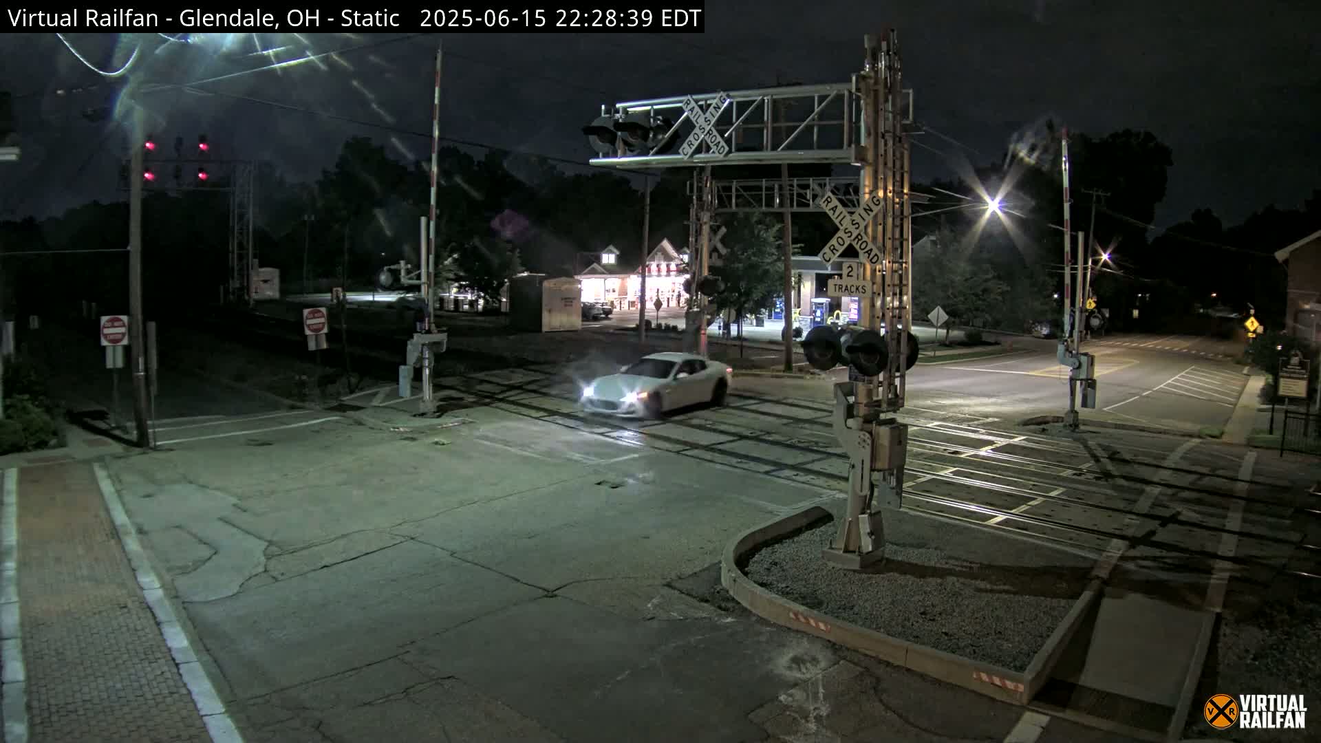 Glendale Railroad Crossing & Junction Live Cam - Glendale, Hamilton, Ohio, USA